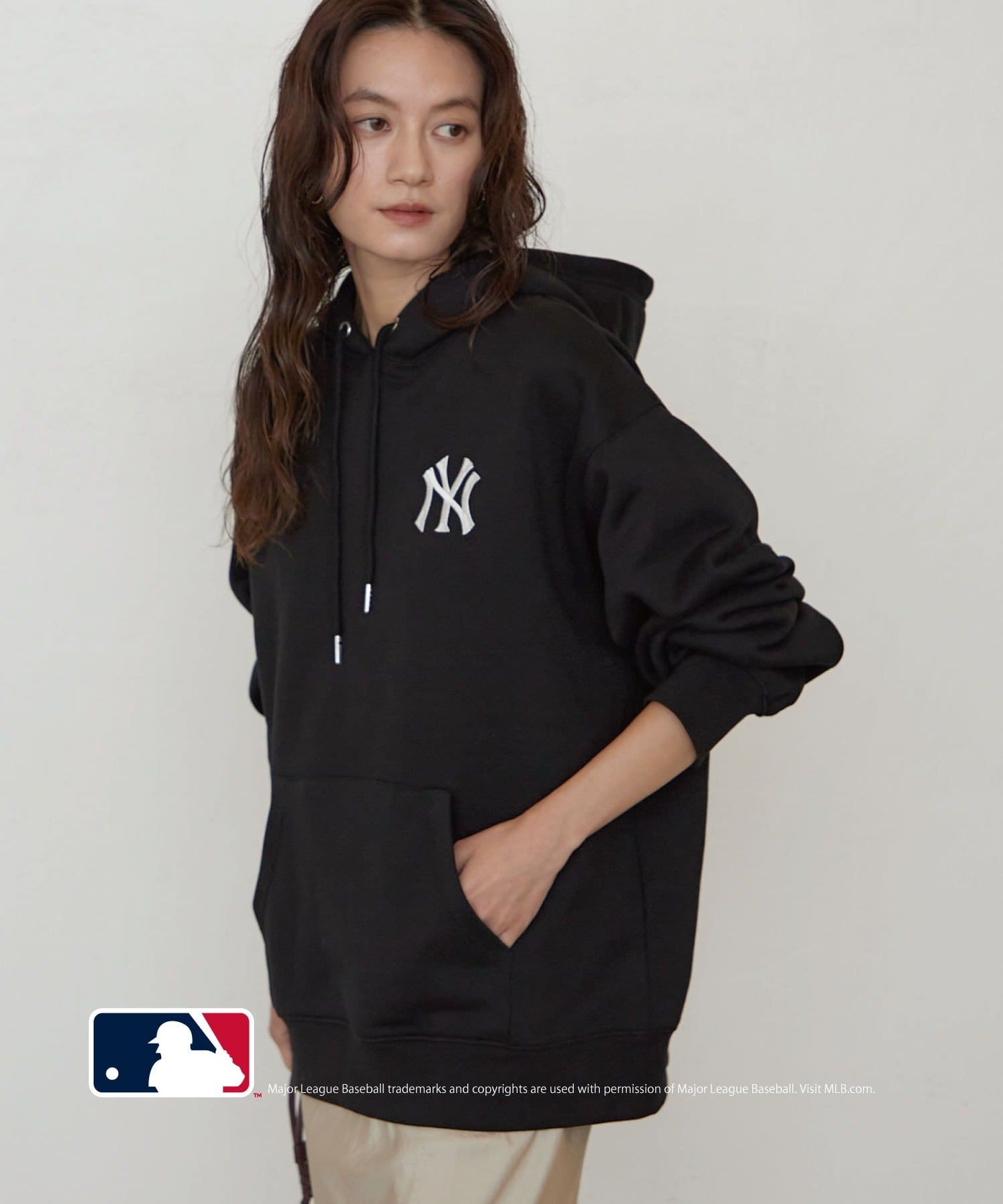 LOUNGEDRESS(ラウンジドレス) 《セットアップ可》【MLB/メジャーリーグベースボール】スウェットフーディ