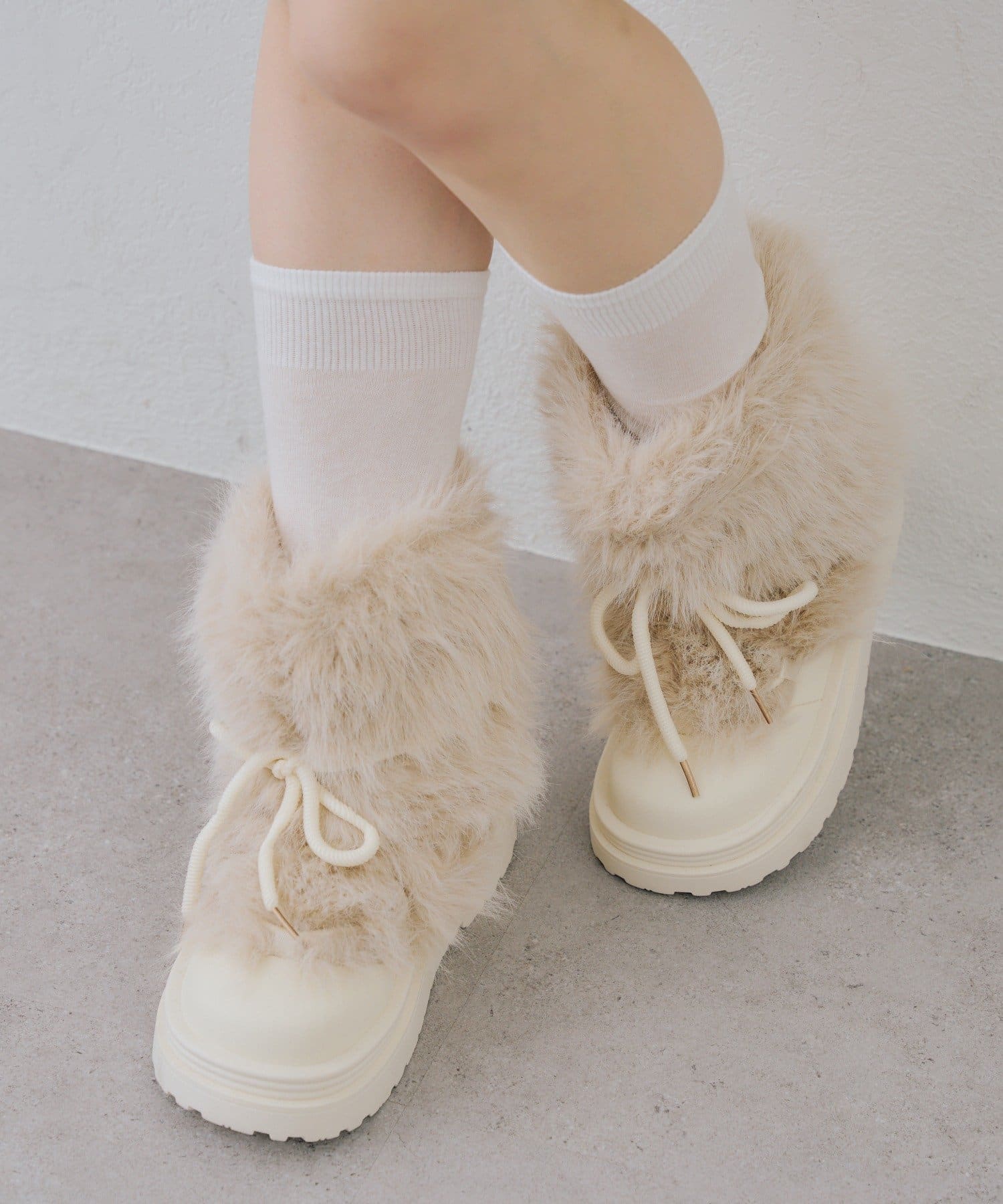 NICE CLAUP / OLIVE des OLIVE OUTLET(ナイスクラップ  / オリーブ デ オリーブ アウトレット) 【continuer】フェイクファーハーフブーツ