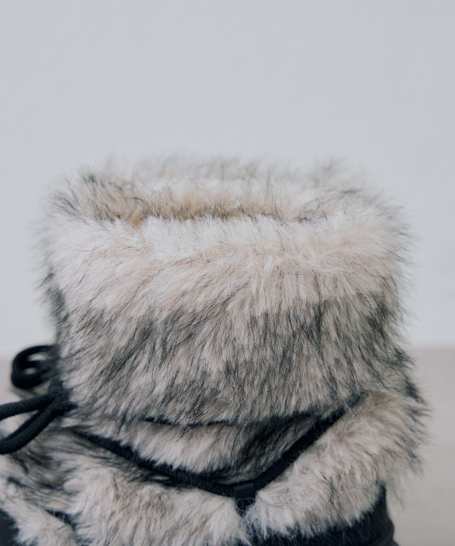 NICE CLAUP / OLIVE des OLIVE OUTLET(ナイスクラップ  / オリーブ デ オリーブ アウトレット) 【continuer】フェイクファーハーフブーツ
