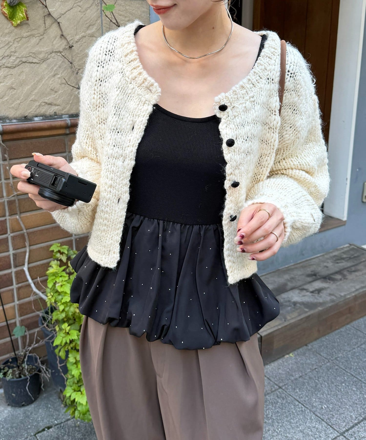Thevon.(ゼヴォン) 裾バルーンカットリブプルオーバー