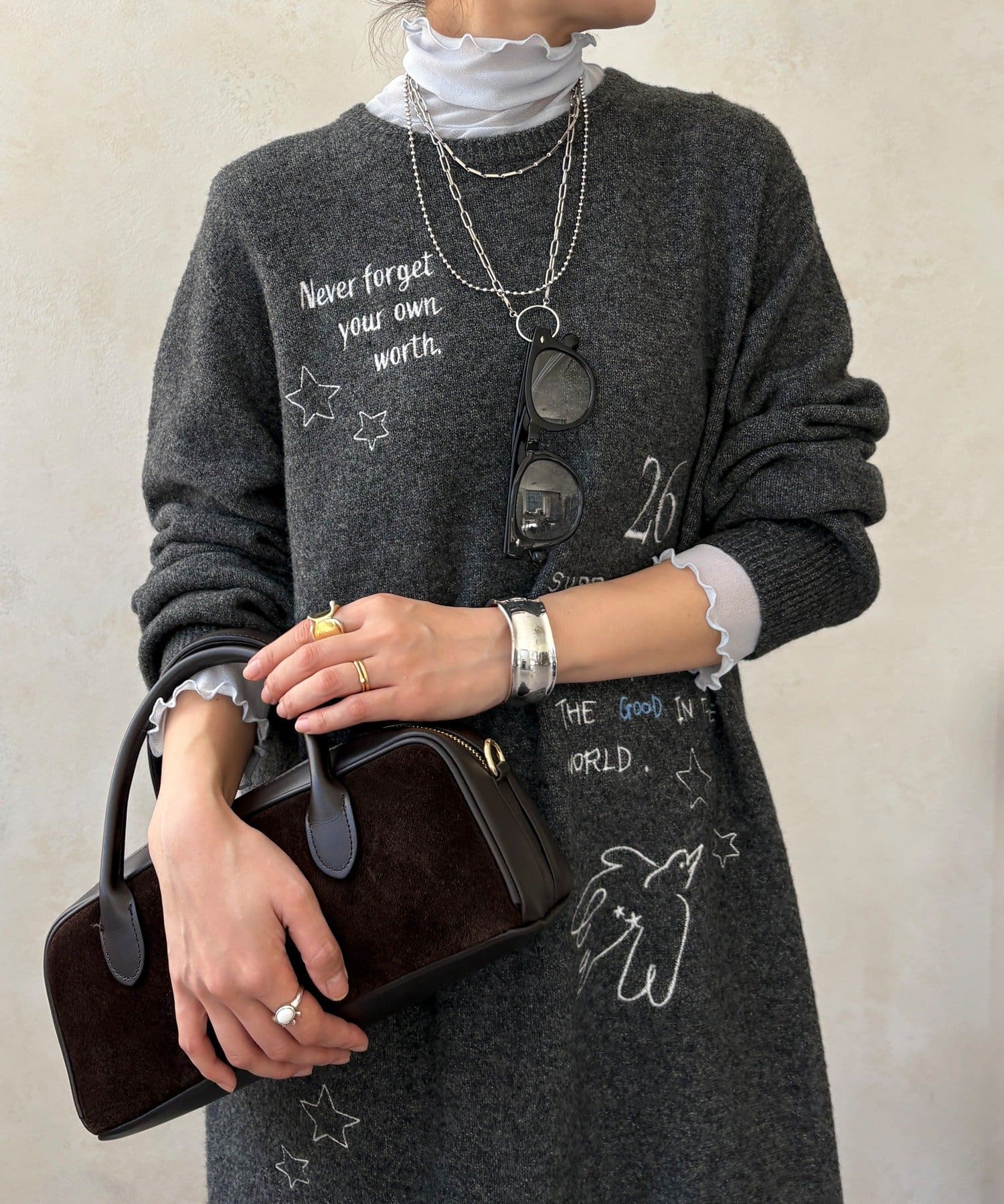 DOUDOU(ドゥドゥ) 【WEB限定】レタリング刺繍ニットワンピース