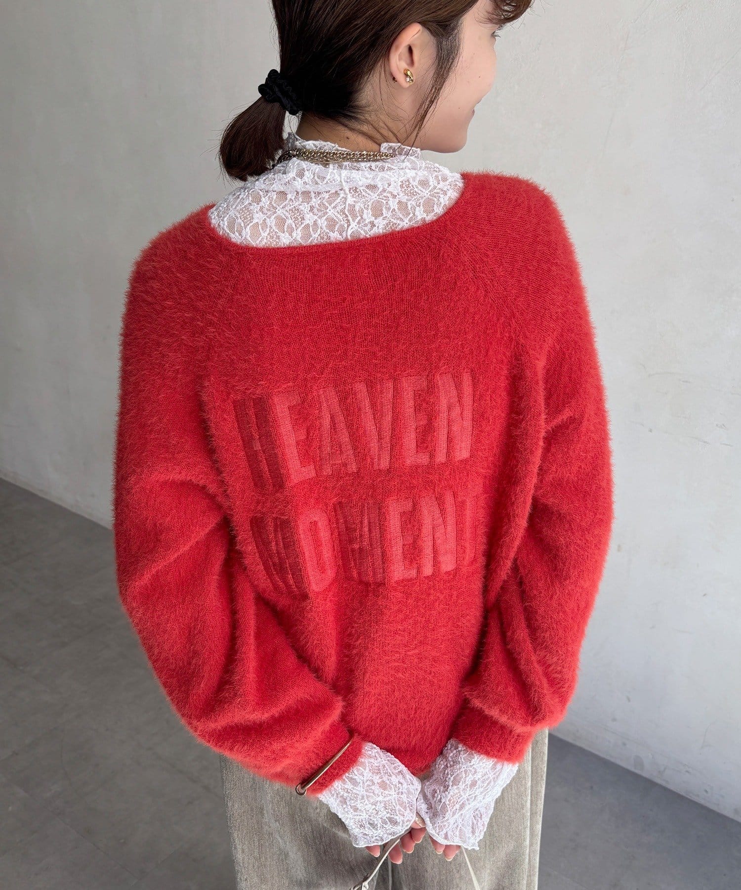 DOUDOU(ドゥドゥ) 【WEB限定】バックロゴ刺繍シャギーニット