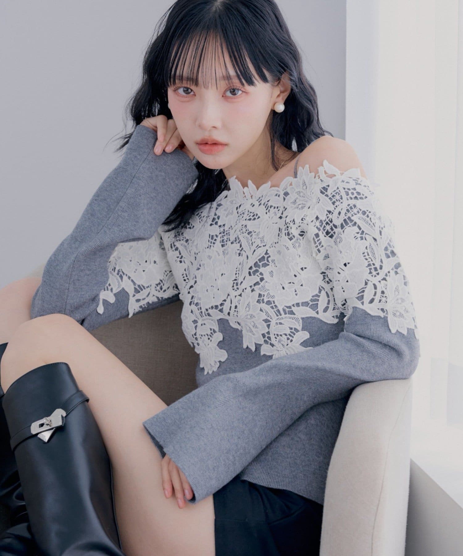 Chico(チコ) 【SALON by Chico】レースドッキングオフショルシャギーニット【10/15(木)0:00~1000円OFF&ノベルティフェアがスタート】