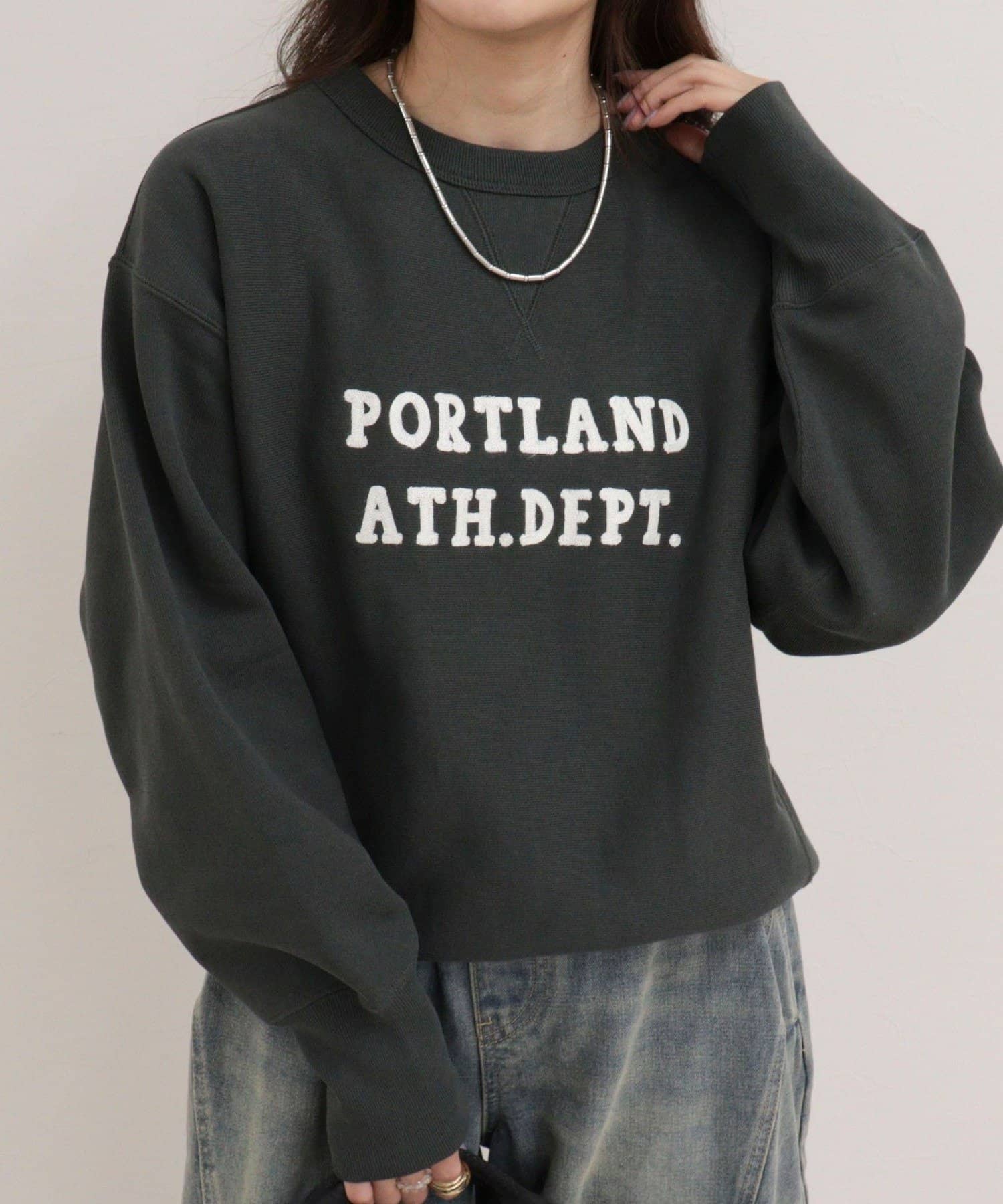 FREDY & GLOSTER(フレディ アンド グロスター) 【Champion】REVERSE WEAVE CREW NECK SWEAT