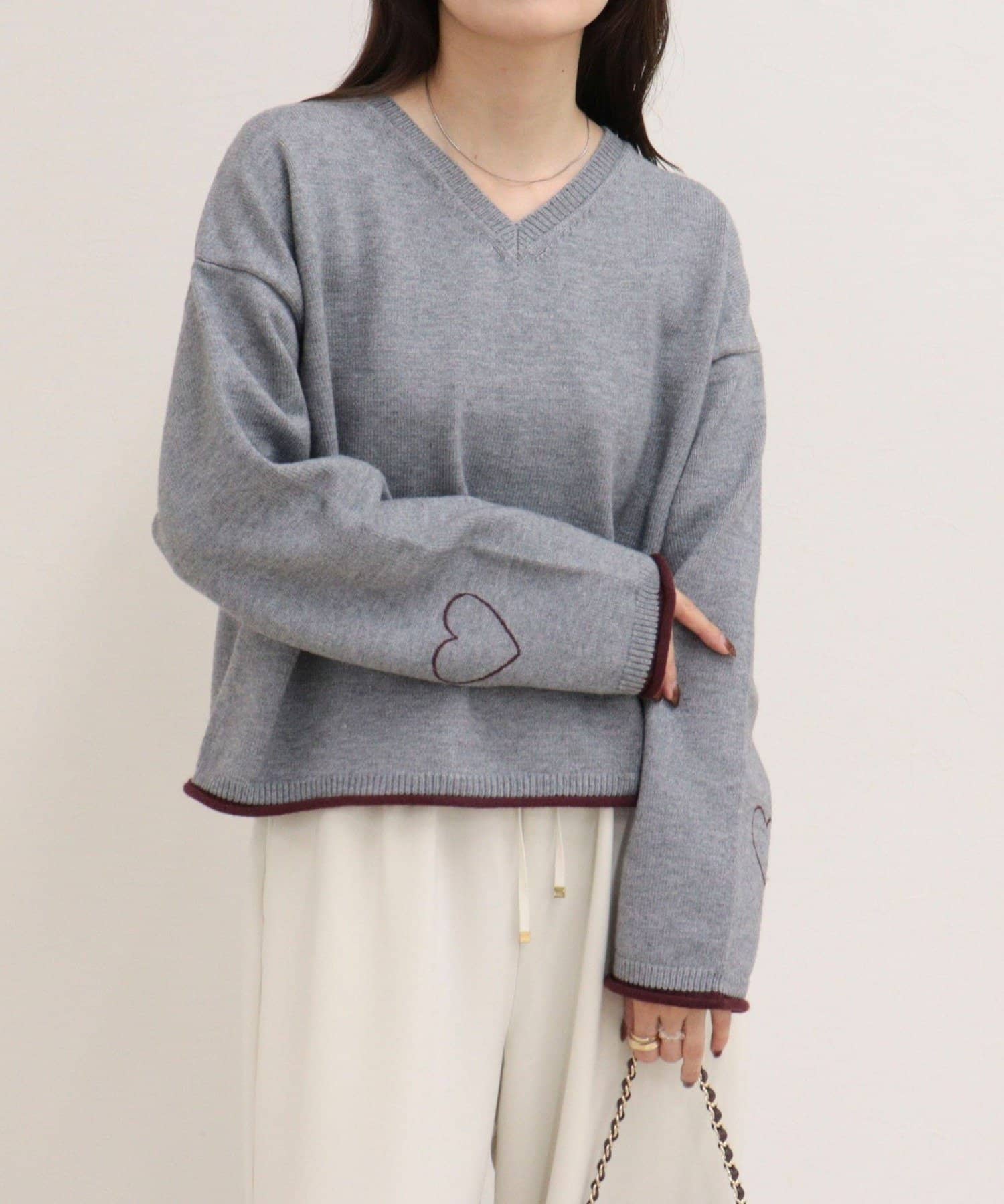 FREDY & GLOSTER(フレディ アンド グロスター) ハートST Vネックニットプルオーバー