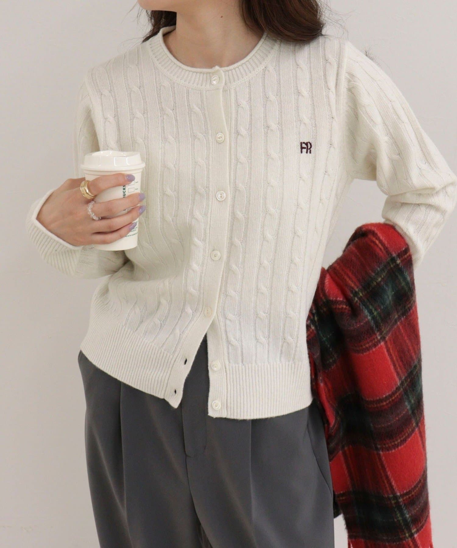 FREDY & GLOSTER(フレディ アンド グロスター) FR刺しゅうケーブル柄カーディガン