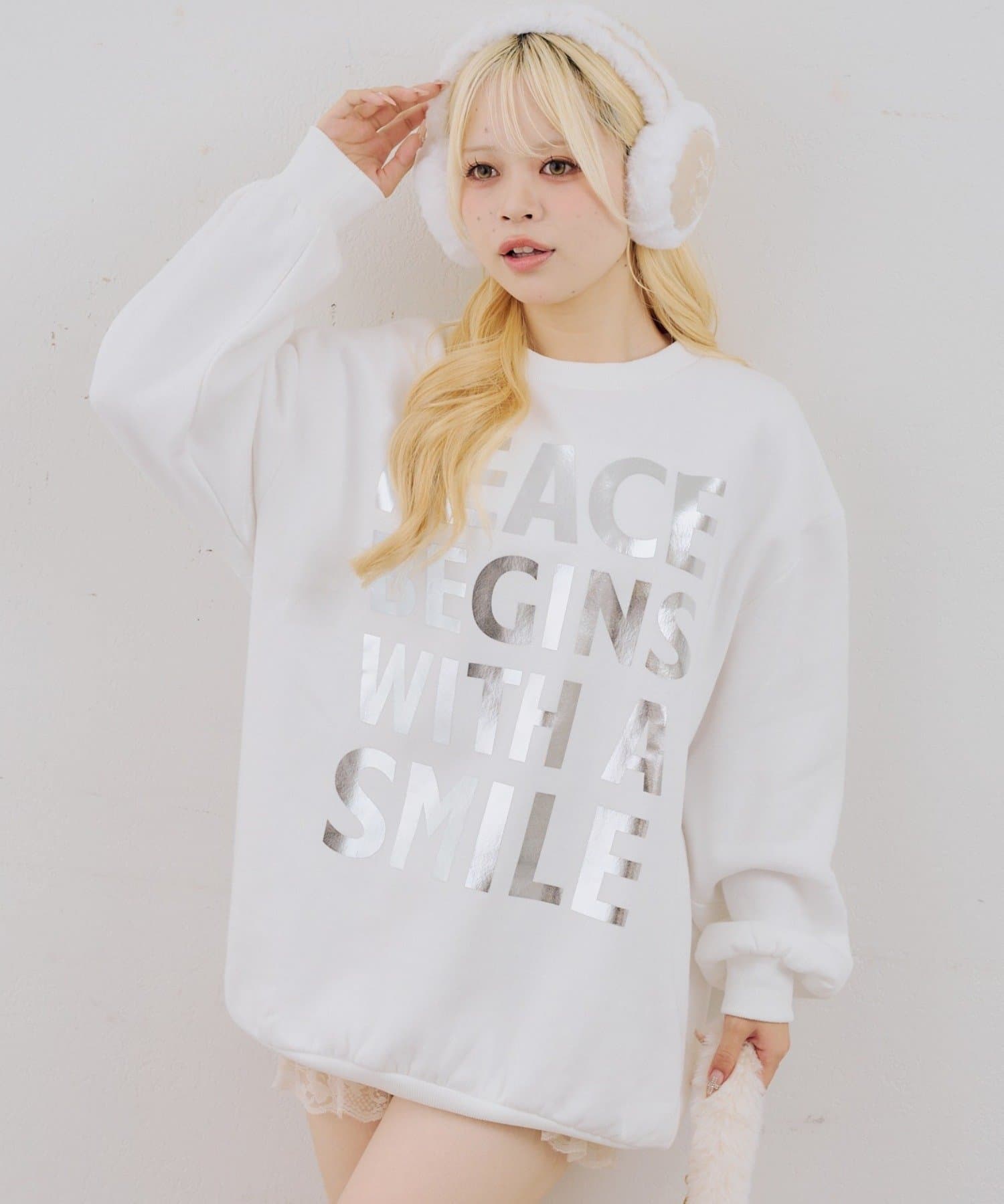 NICE CLAUP / OLIVE des OLIVE OUTLET(ナイスクラップ  / オリーブ デ オリーブ アウトレット) 【continuer】箔プリントロゴ裏起毛トレーナー