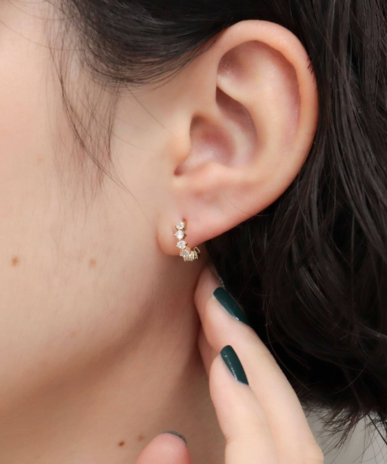 FREDY & GLOSTER(フレディ アンド グロスター) ステンレスビジューCピアス