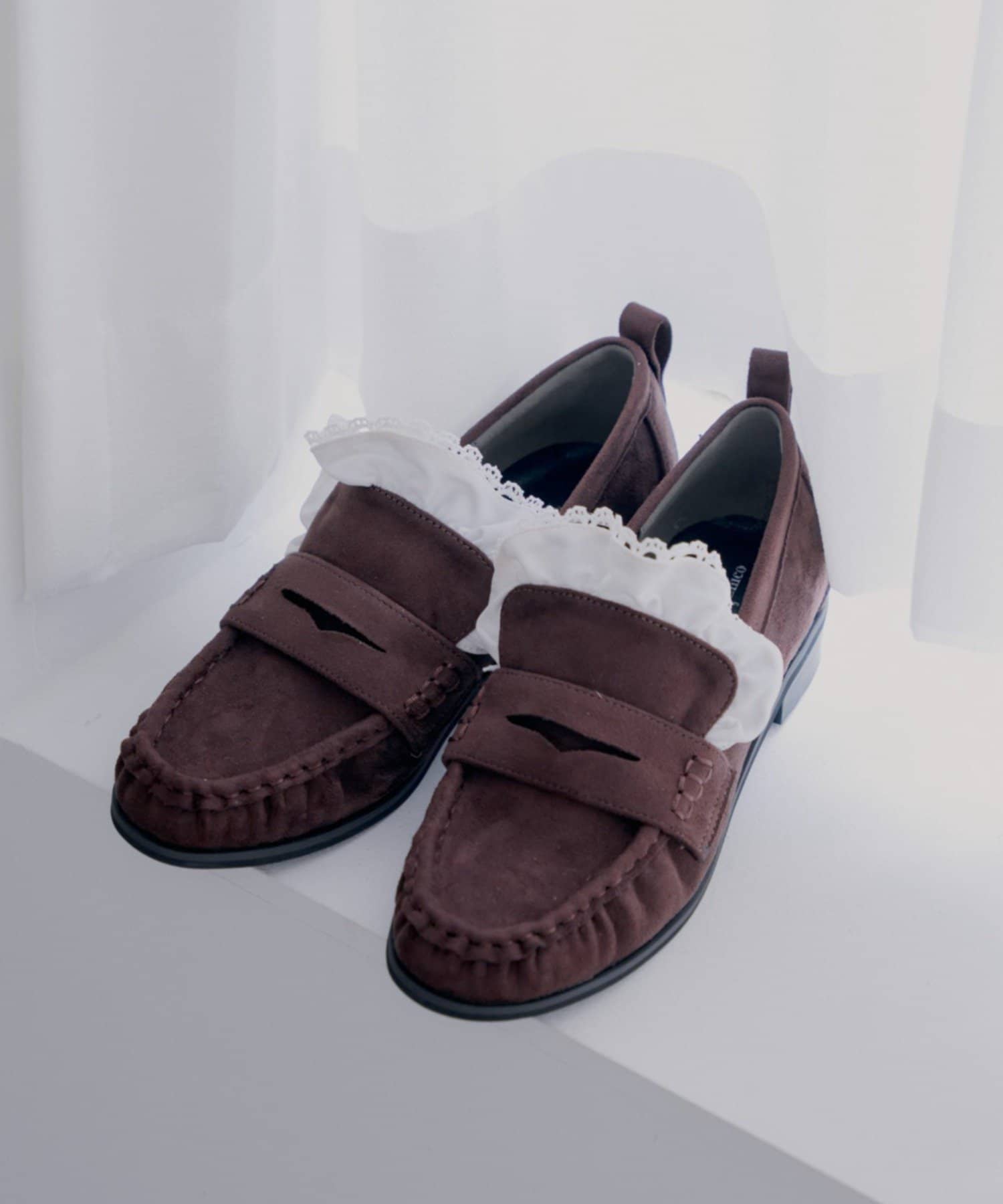 Chico(チコ) 【SALON by Chico】レースデザインビットローファー【10/15(木)0:00~1000円OFF&ノベルティフェアがスタート】
