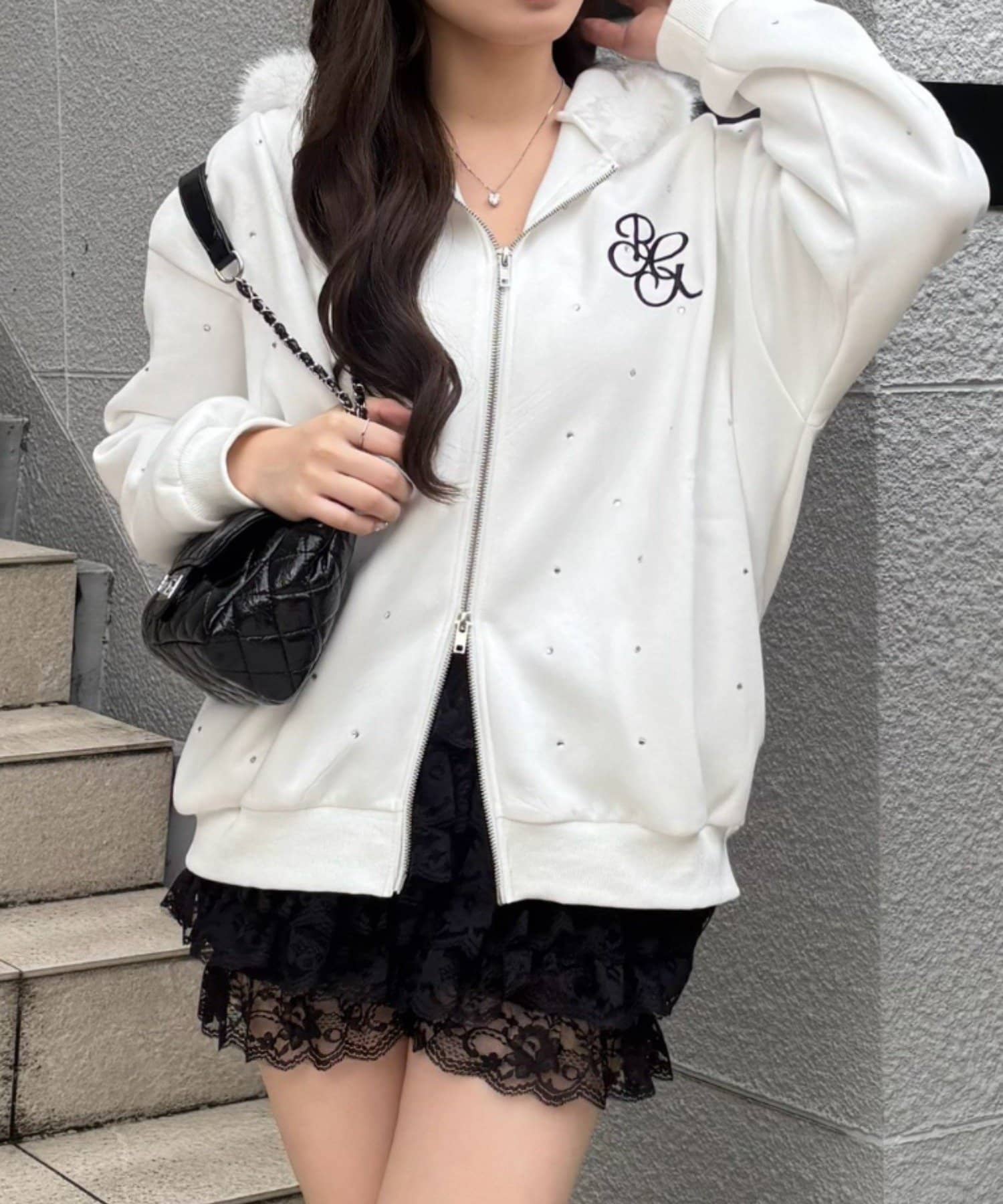 NICE CLAUP / OLIVE des OLIVE OUTLET(ナイスクラップ  / オリーブ デ オリーブ アウトレット) 【continuer】ラインストーンBigフェイクファーパーカー