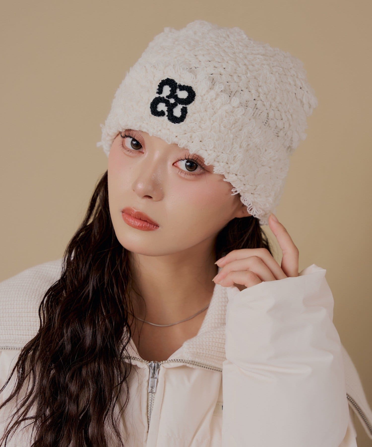 Chico(チコ) ロゴ刺繍ニットビーニー【10/15(木)0:00～1000円OFFクーポン&ノベルティフェアスタート】