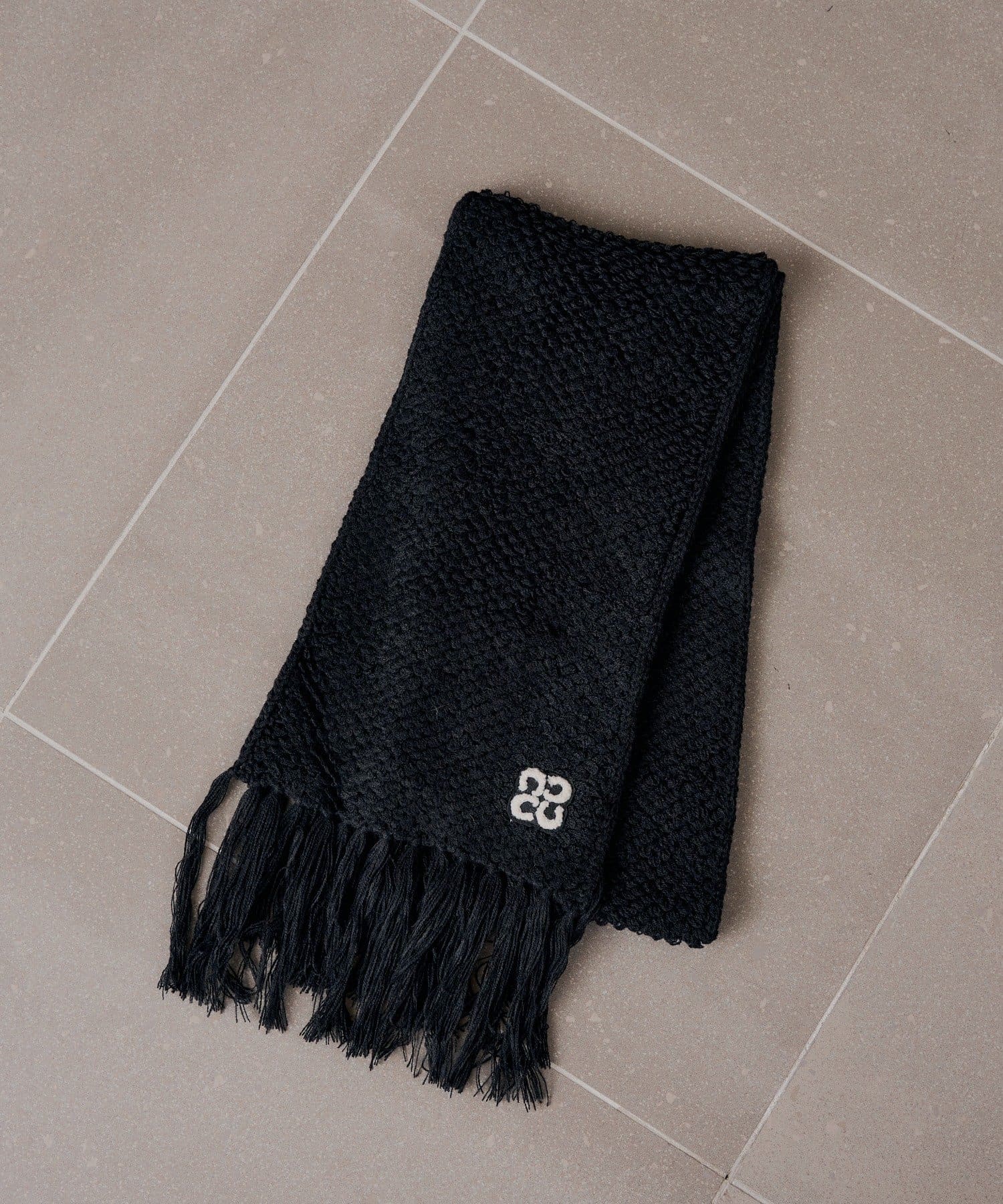 Chico(チコ) ロゴ刺繍マフラー【10/15(木)0:00～1000円OFFクーポン&ノベルティフェアスタート】