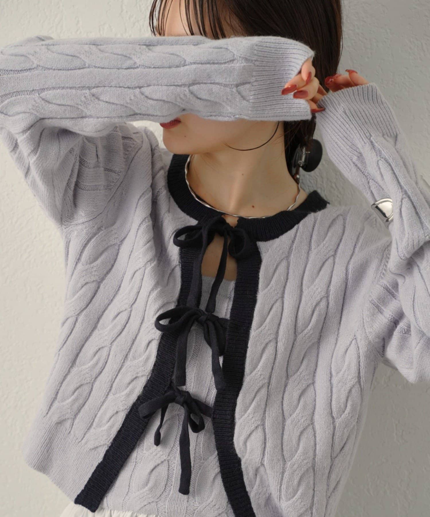 mystic(ミスティック) 【10.15(木)12:00発売】ケーブルリボンカーディガンビスチェSET