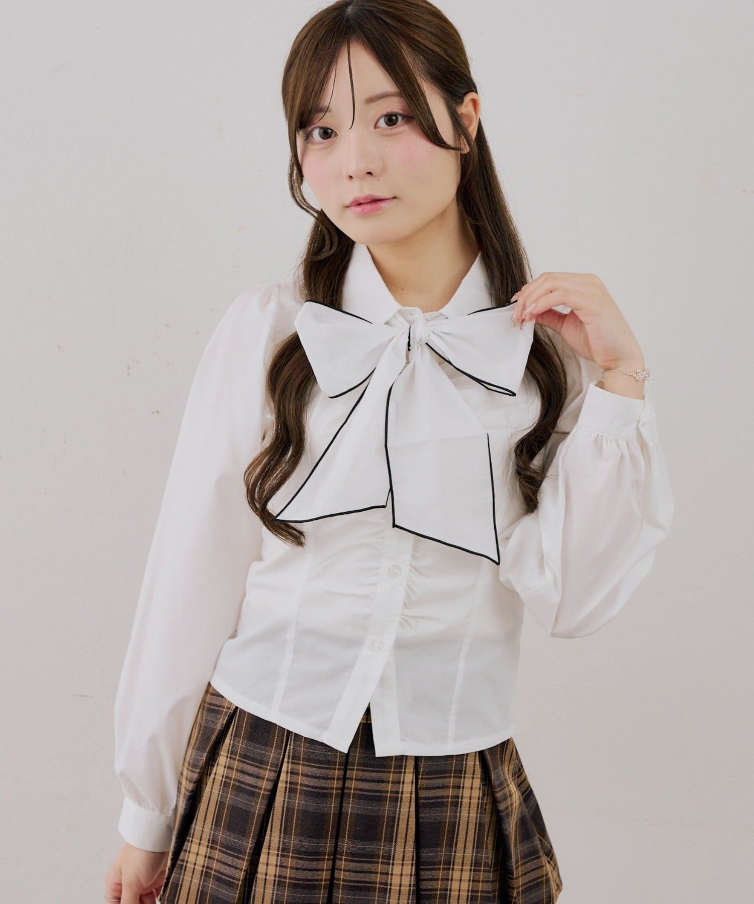 NICE CLAUP / OLIVE des OLIVE OUTLET(ナイスクラップ  / オリーブ デ オリーブ アウトレット) 【continuer】2wayボウタイギャザーブラウス