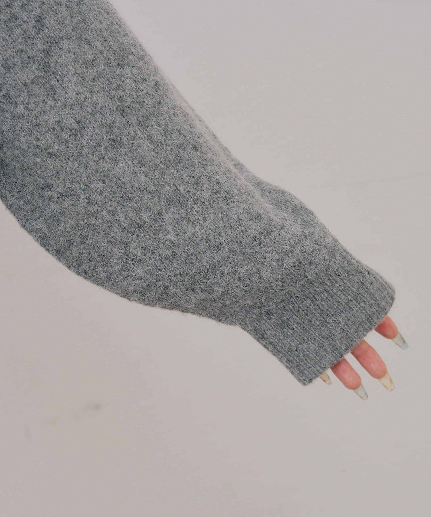 NICE CLAUP / OLIVE des OLIVE OUTLET(ナイスクラップ  / オリーブ デ オリーブ アウトレット) 【continuer 】ビッグロゴニット