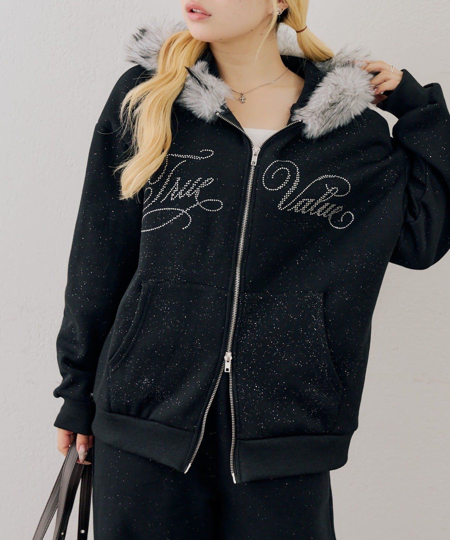 NICE CLAUP / OLIVE des OLIVE OUTLET(ナイスクラップ  / オリーブ デ オリーブ アウトレット) 【ANOTHER BRANCH】裏起毛ラメフェイクファーパーカー