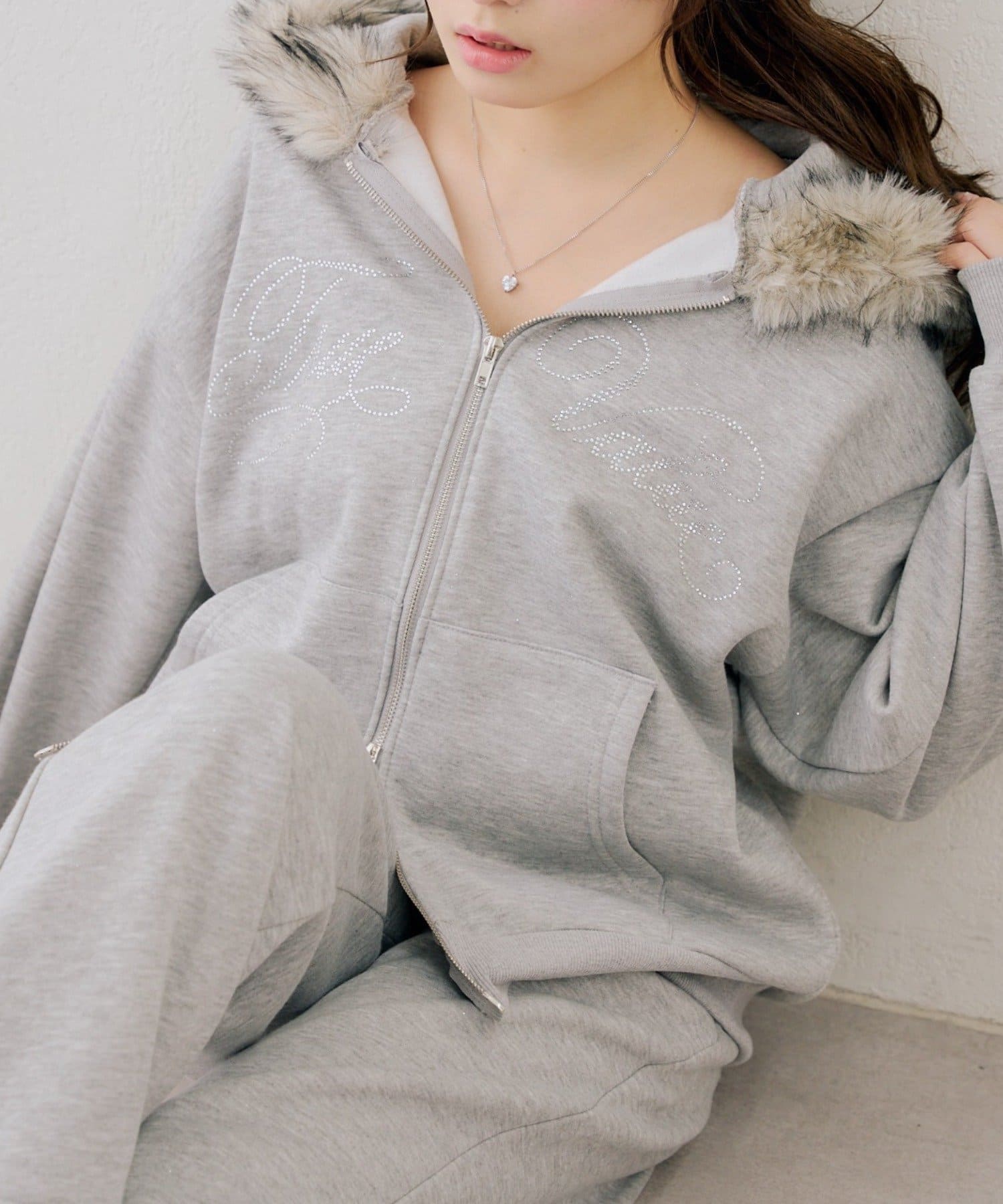 NICE CLAUP / OLIVE des OLIVE OUTLET(ナイスクラップ  / オリーブ デ オリーブ アウトレット) 【ANOTHER BRANCH】裏起毛ラメフェイクファーパーカー