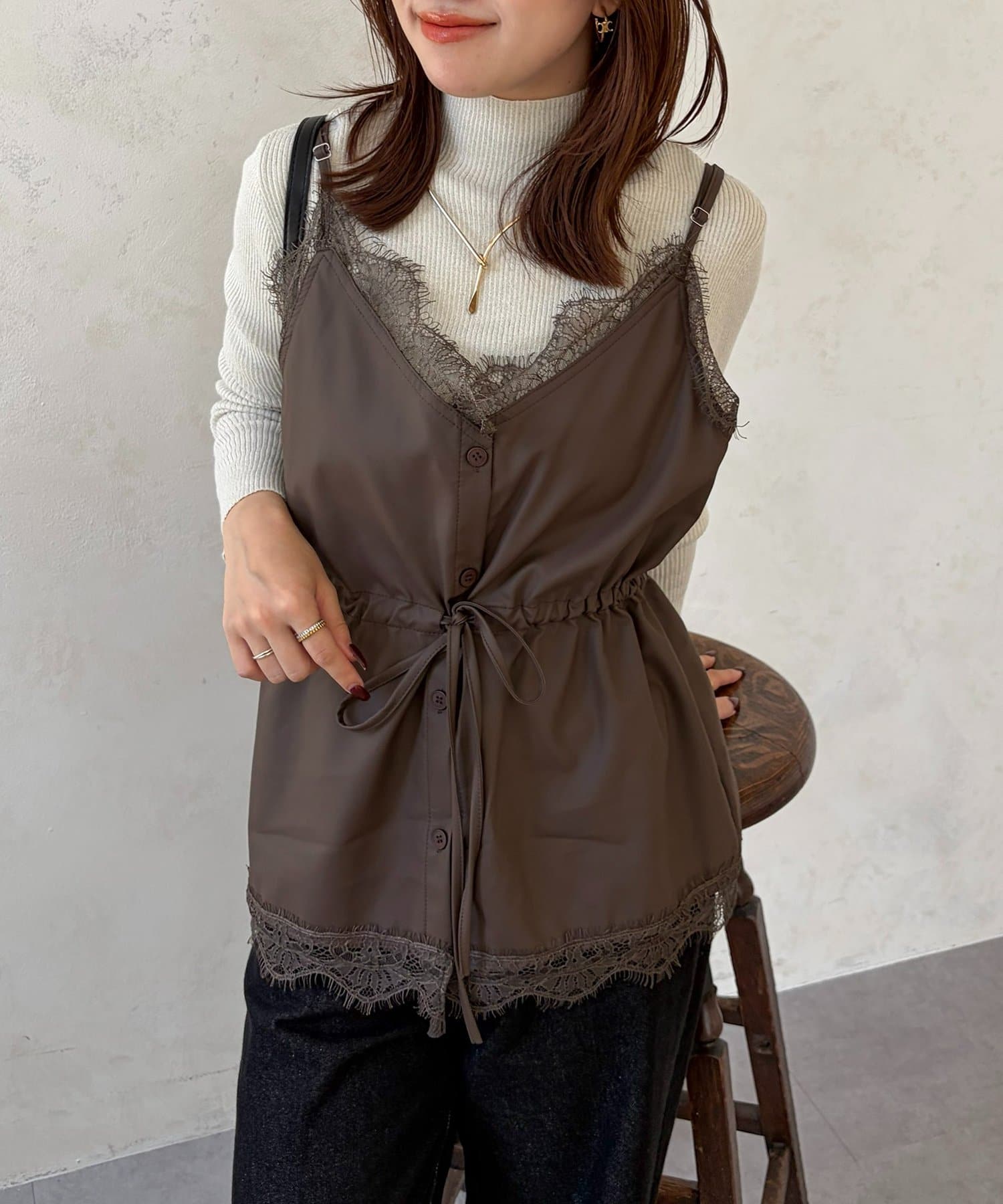 Thevon.(ゼヴォン) Fレザーリボンドロストキャミチュニック