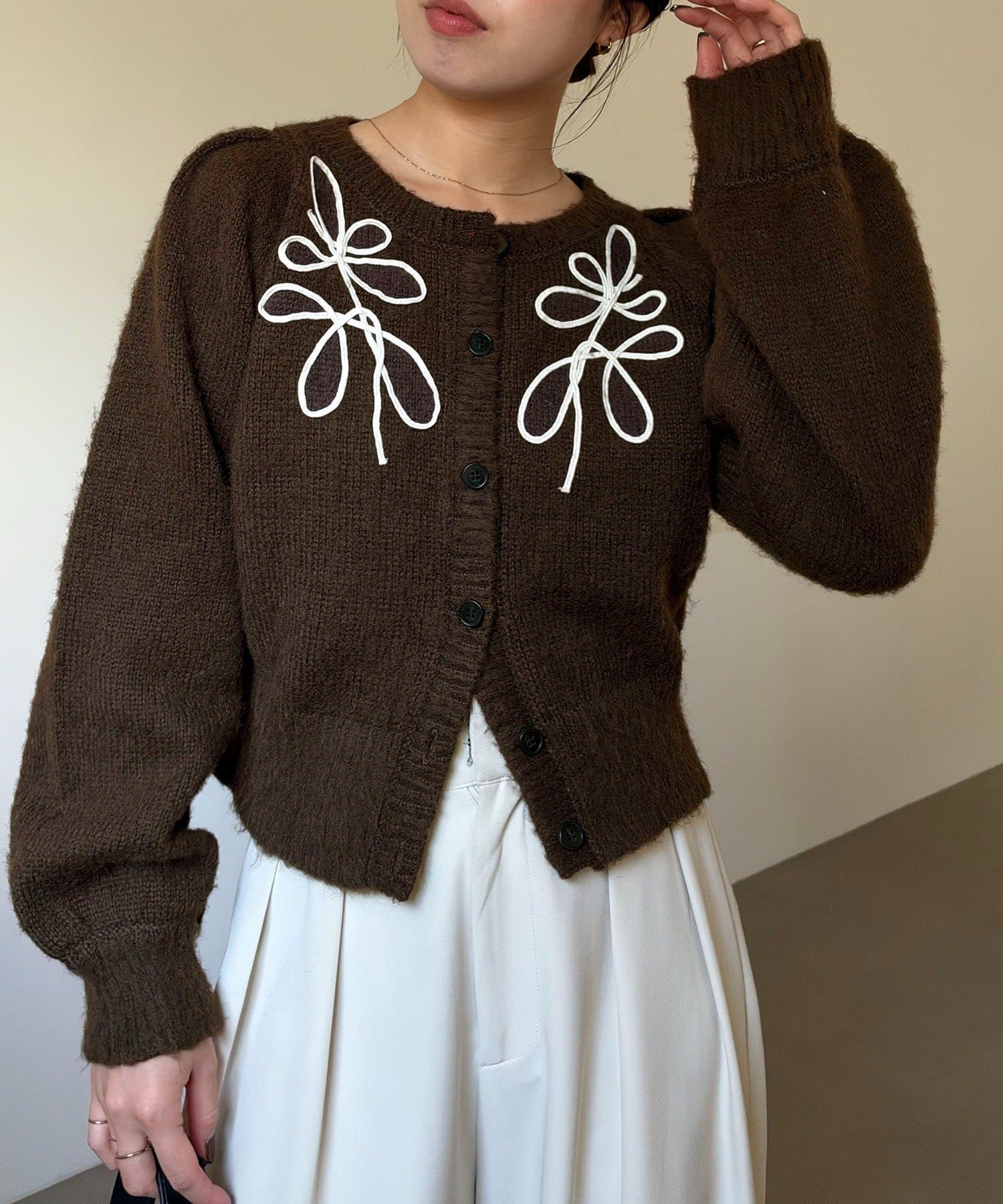 CAPRICIEUX LE'MAGE(カプリシュレマージュ) テープ刺繍カーディガン