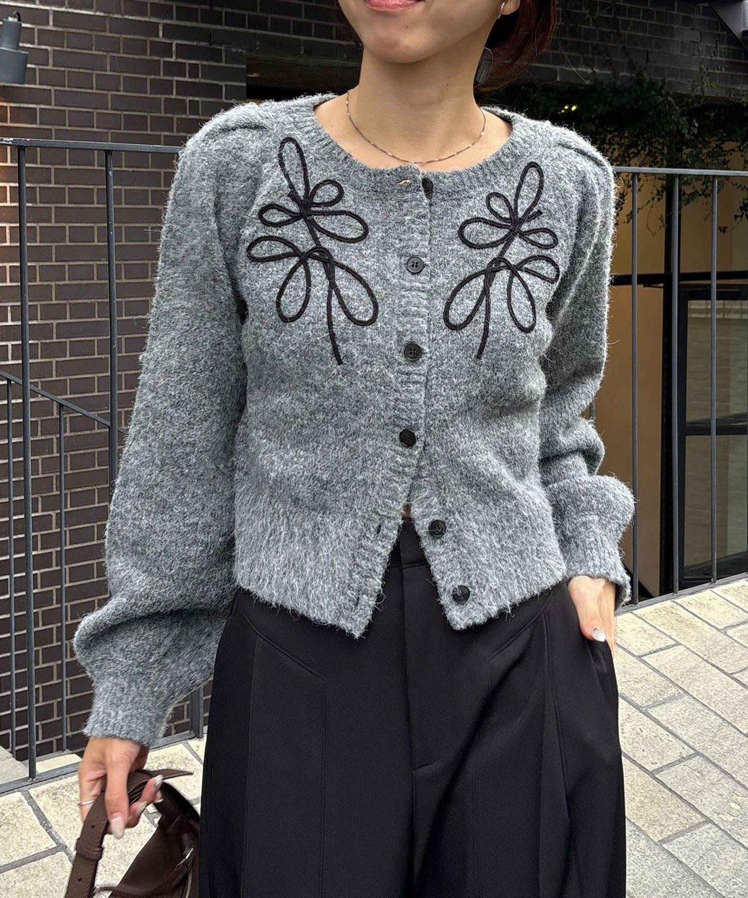 CAPRICIEUX LE'MAGE(カプリシュレマージュ) テープ刺繍カーディガン
