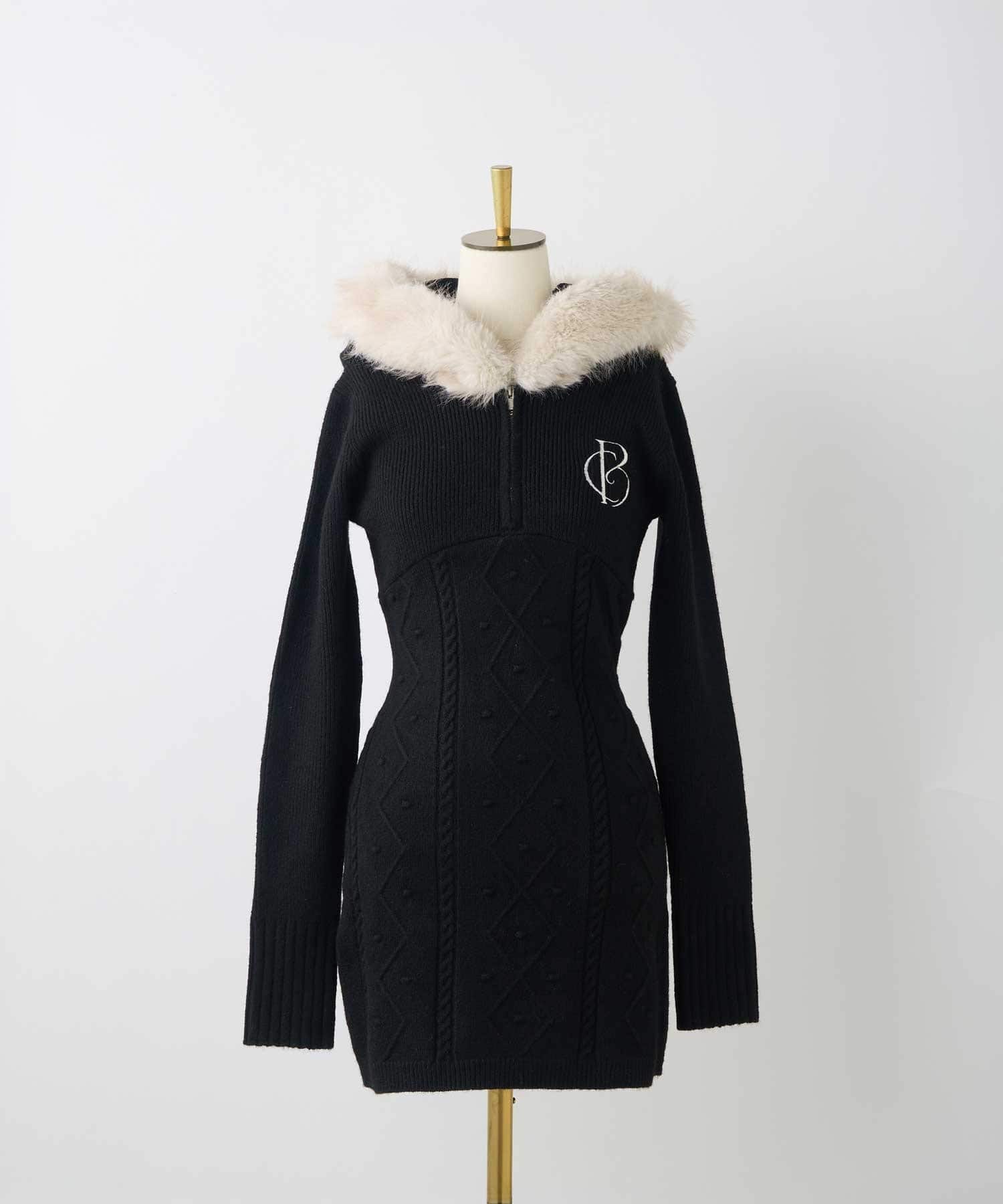 Belle Charme(ベルシャルム) Fur Hood Cable Knit Onepiece