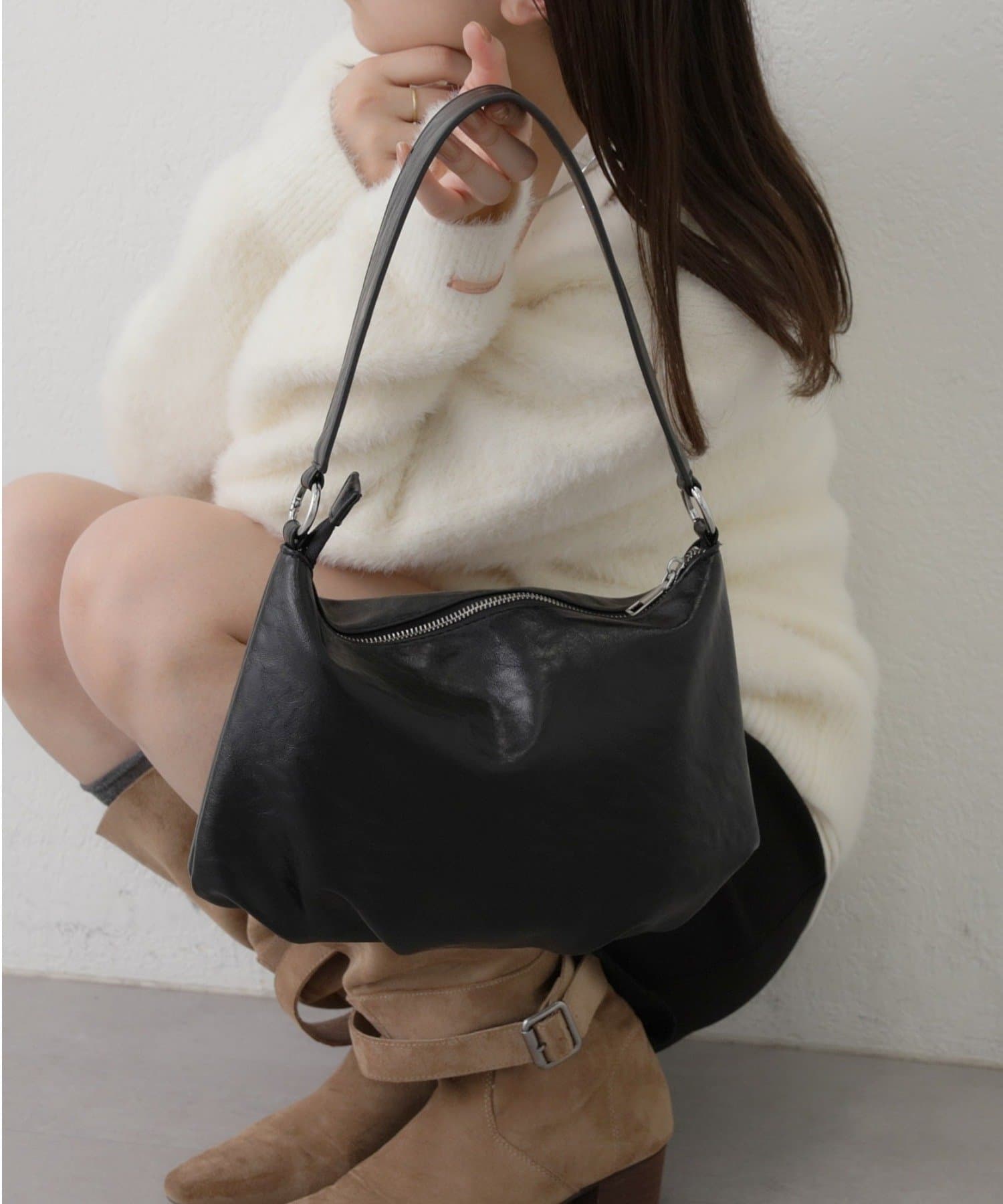 mystic(ミスティック) フェイクレザーラウンドBAG