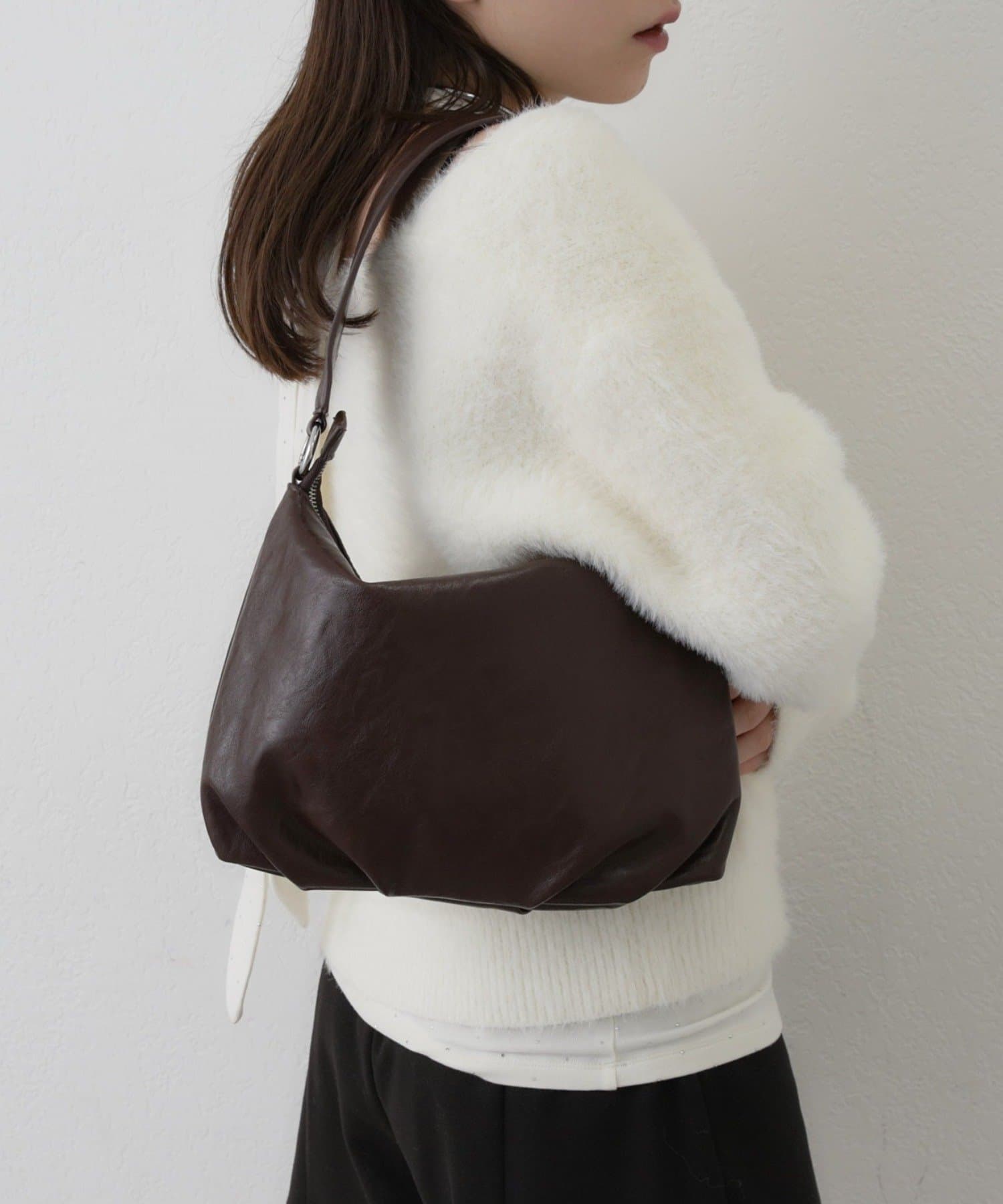 mystic(ミスティック) フェイクレザーラウンドBAG