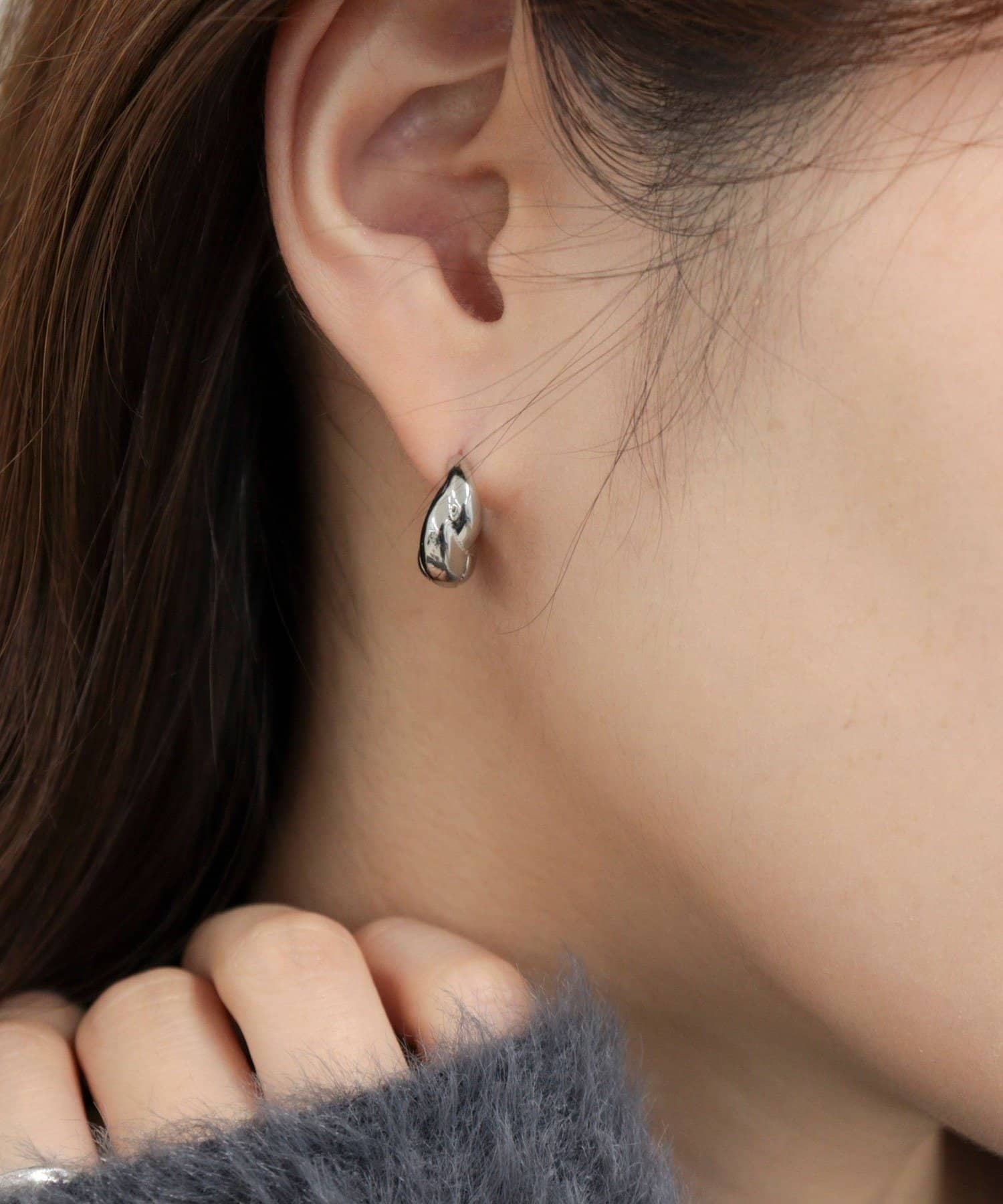 FREDY & GLOSTER(フレディ アンド グロスター) ステンレスねじりワンタッチピアス
