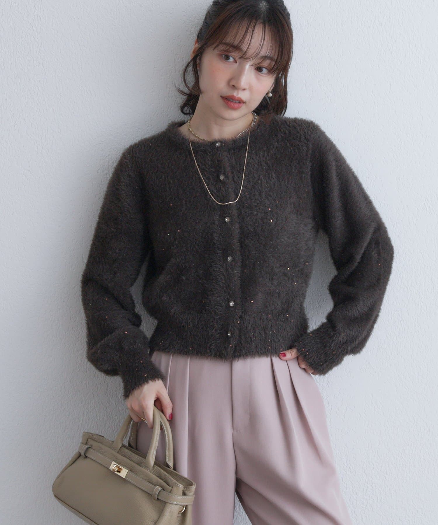 La boutique BonBon(ラブティックボンボン) お花スパンコールラメフェザーカーディガン