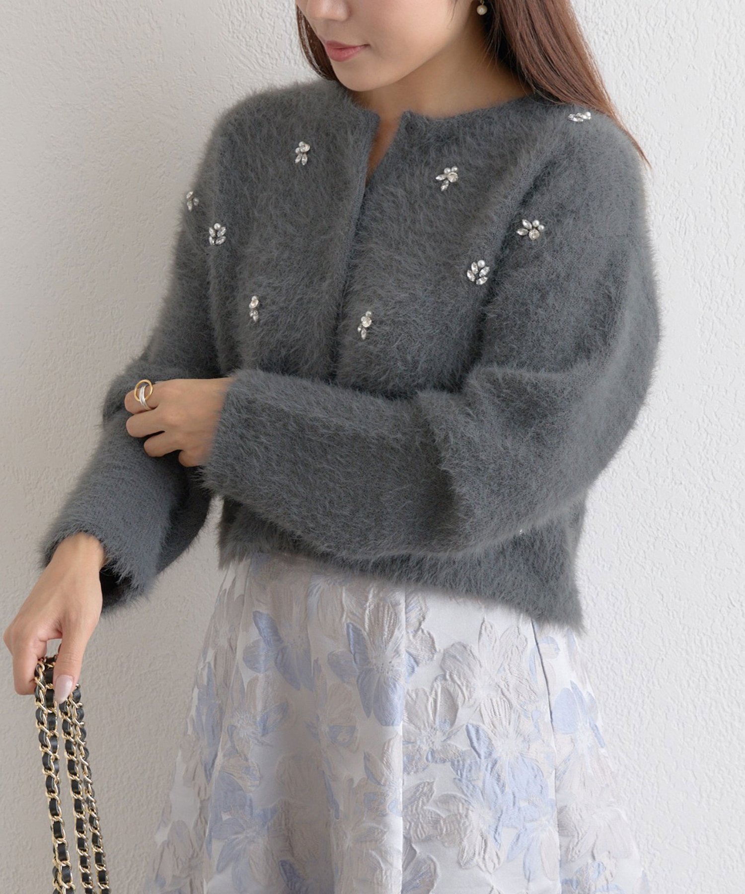 La boutique BonBon(ラブティックボンボン) フェザーヤーンビジュー刺繍ジャケットカーディガン