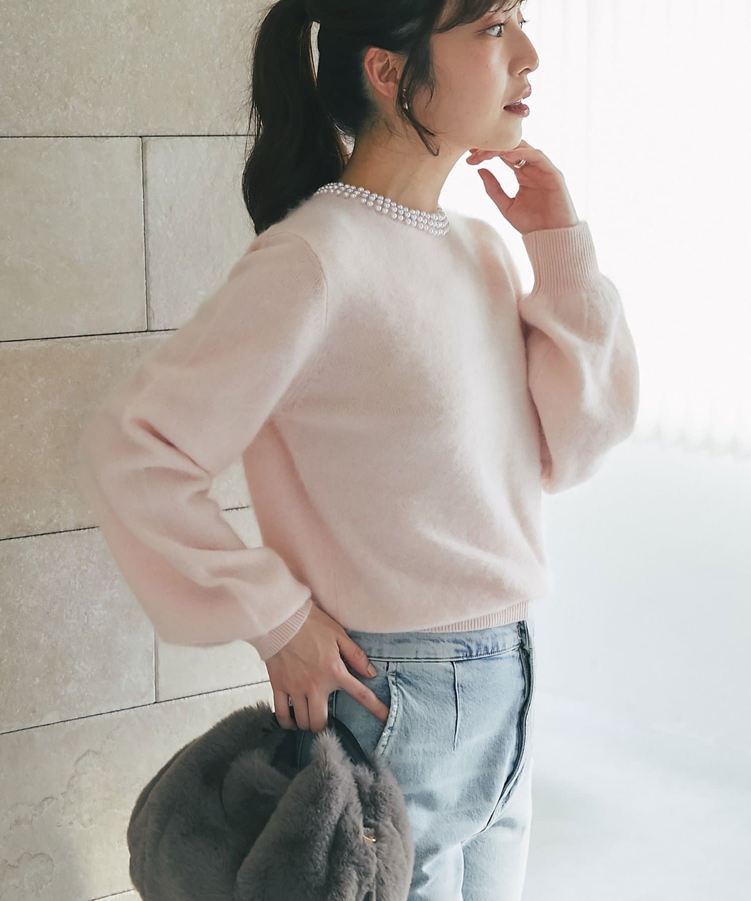 La boutique BonBon(ラブティックボンボン) パール衿ウールFUR加工ニット