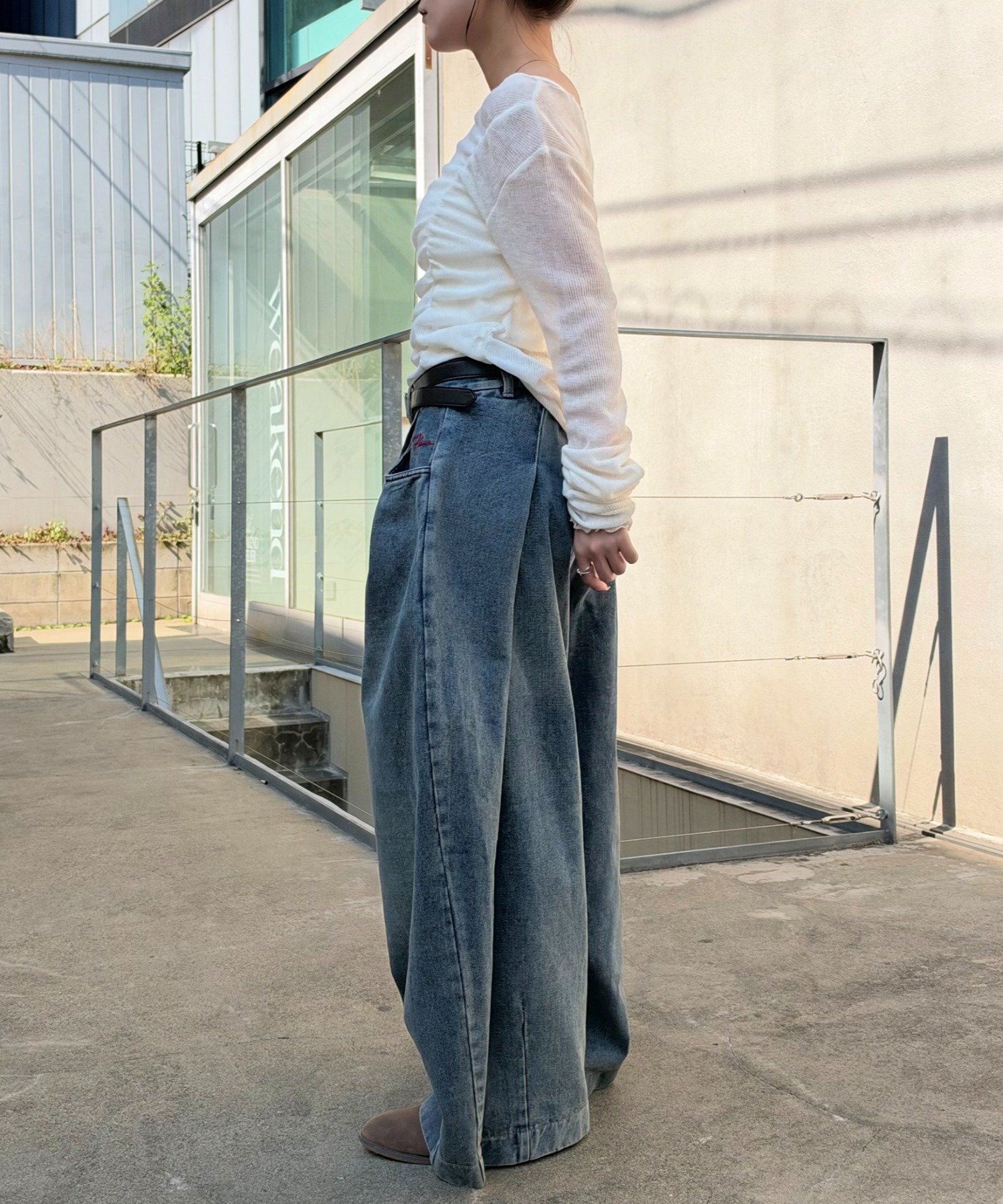 w closet(ダブルクローゼット) 刺繍バレルデニムパンツ