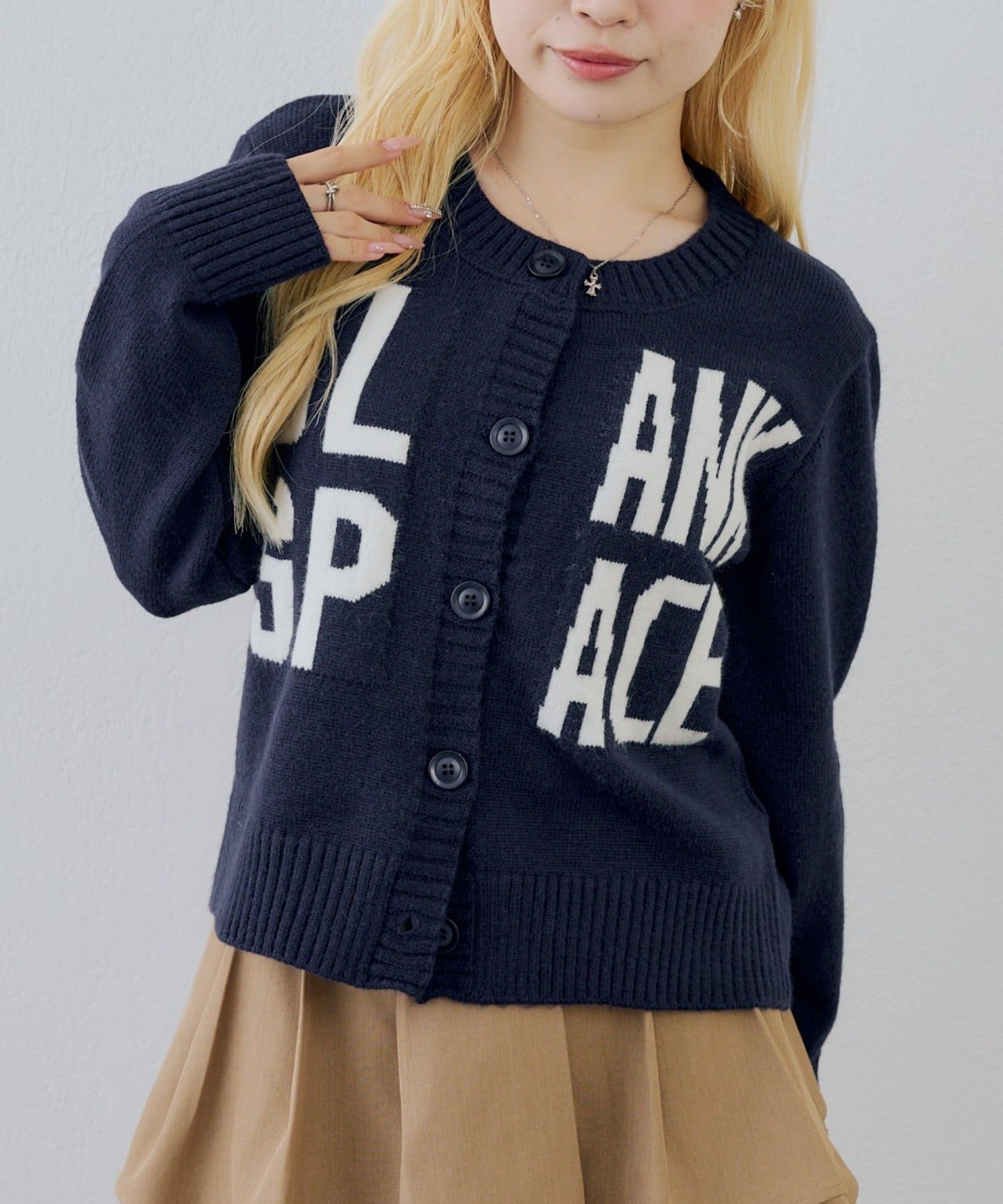 NICE CLAUP / OLIVE des OLIVE OUTLET(ナイスクラップ  / オリーブ デ オリーブ アウトレット) 【continuer】ビッグロゴクルーカーデ