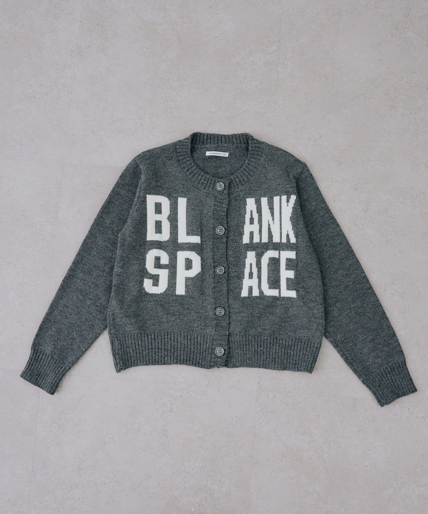 NICE CLAUP / OLIVE des OLIVE OUTLET(ナイスクラップ  / オリーブ デ オリーブ アウトレット) 【continuer】ビッグロゴクルーカーデ
