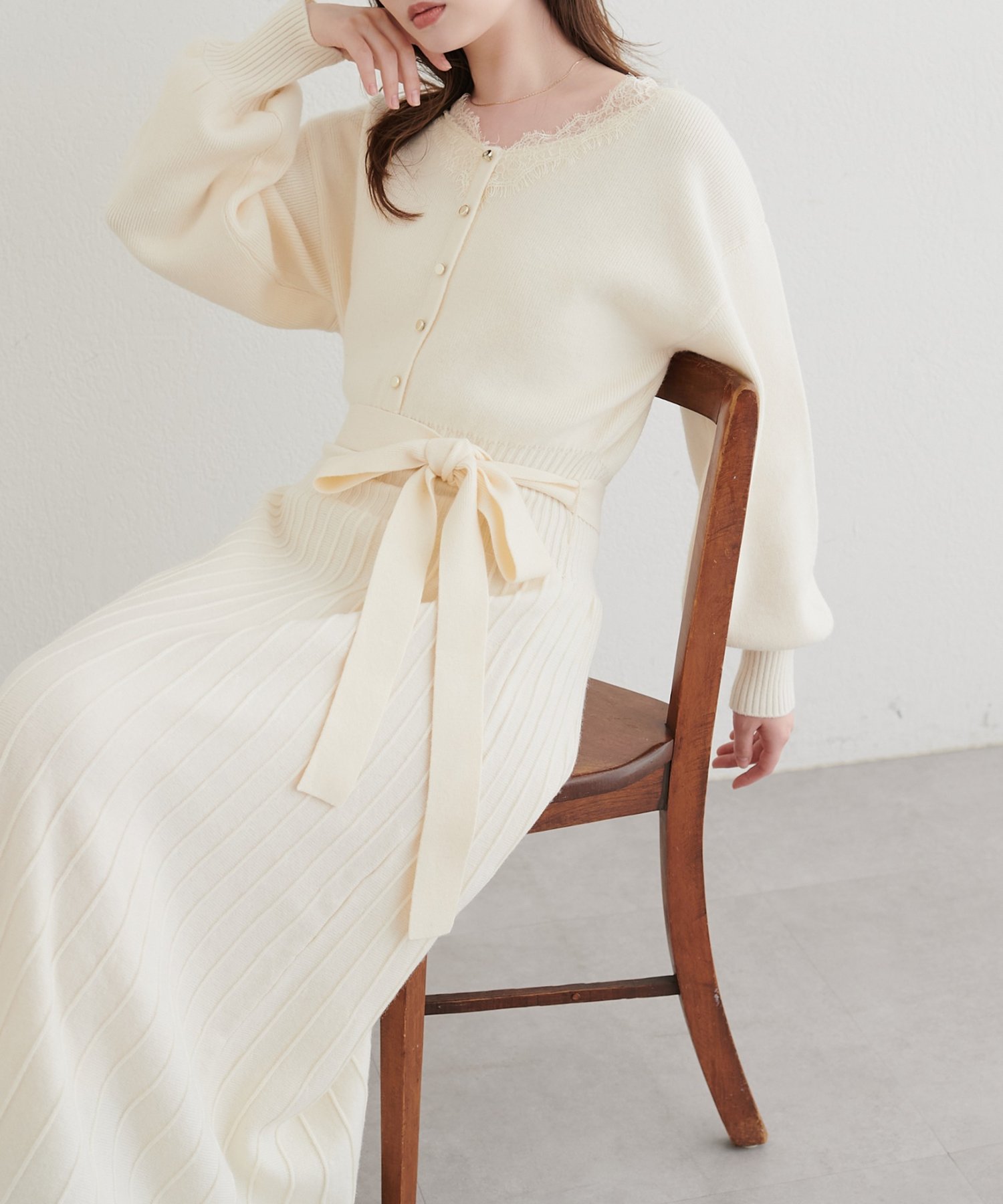 natural couture(ナチュラルクチュール) 衿ぐりレースプリーツニットワンピース
