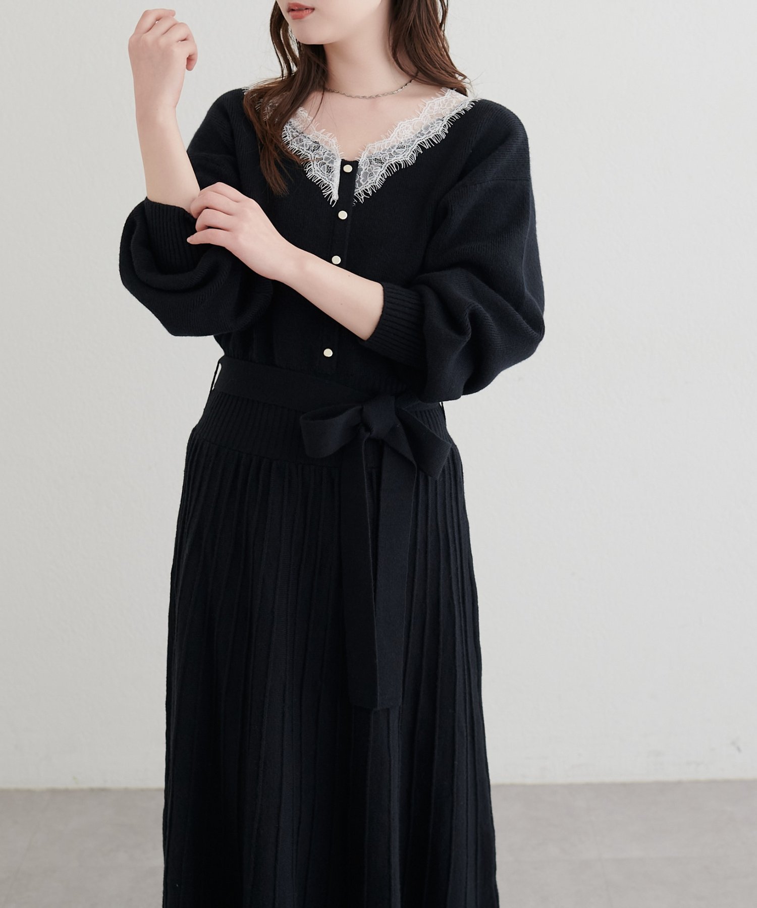 natural couture(ナチュラルクチュール) 衿ぐりレースプリーツニットワンピース