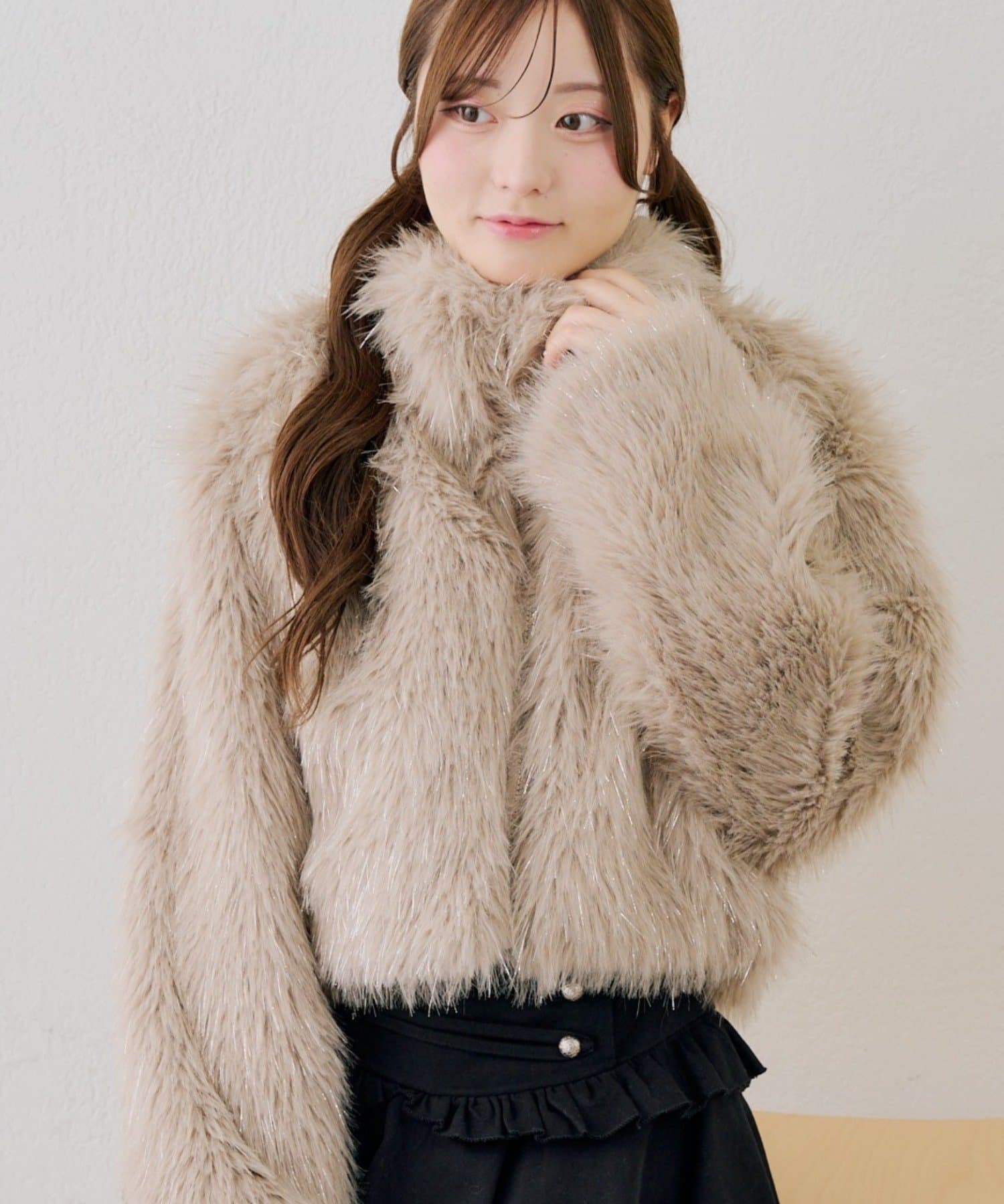 NICE CLAUP / OLIVE des OLIVE OUTLET(ナイスクラップ  / オリーブ デ オリーブ アウトレット) 【ANOTHER BRANCH】キラキラフェイクファファースタンドブルゾン