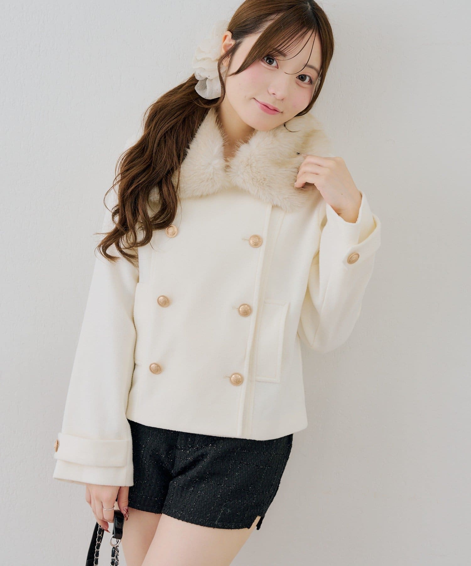 NICE CLAUP / OLIVE des OLIVE OUTLET(ナイスクラップ  / オリーブ デ オリーブ アウトレット) 【continuer】衿フェイクファーWボタンショートコート