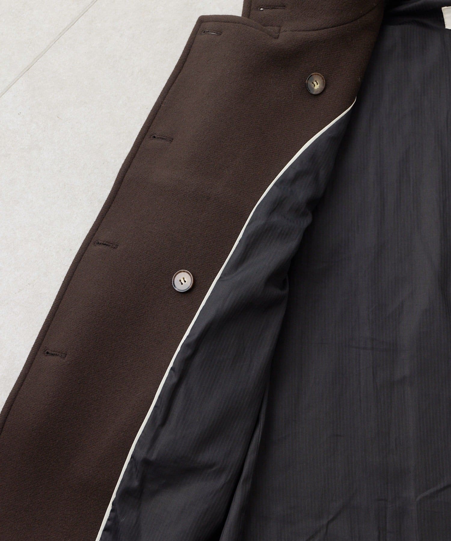 ear PAPILLONNER(イア パピヨネ) 【Trench＆Coat.(トレンチ・アンド・コート)】BILOBA/ブラウンウールコート
