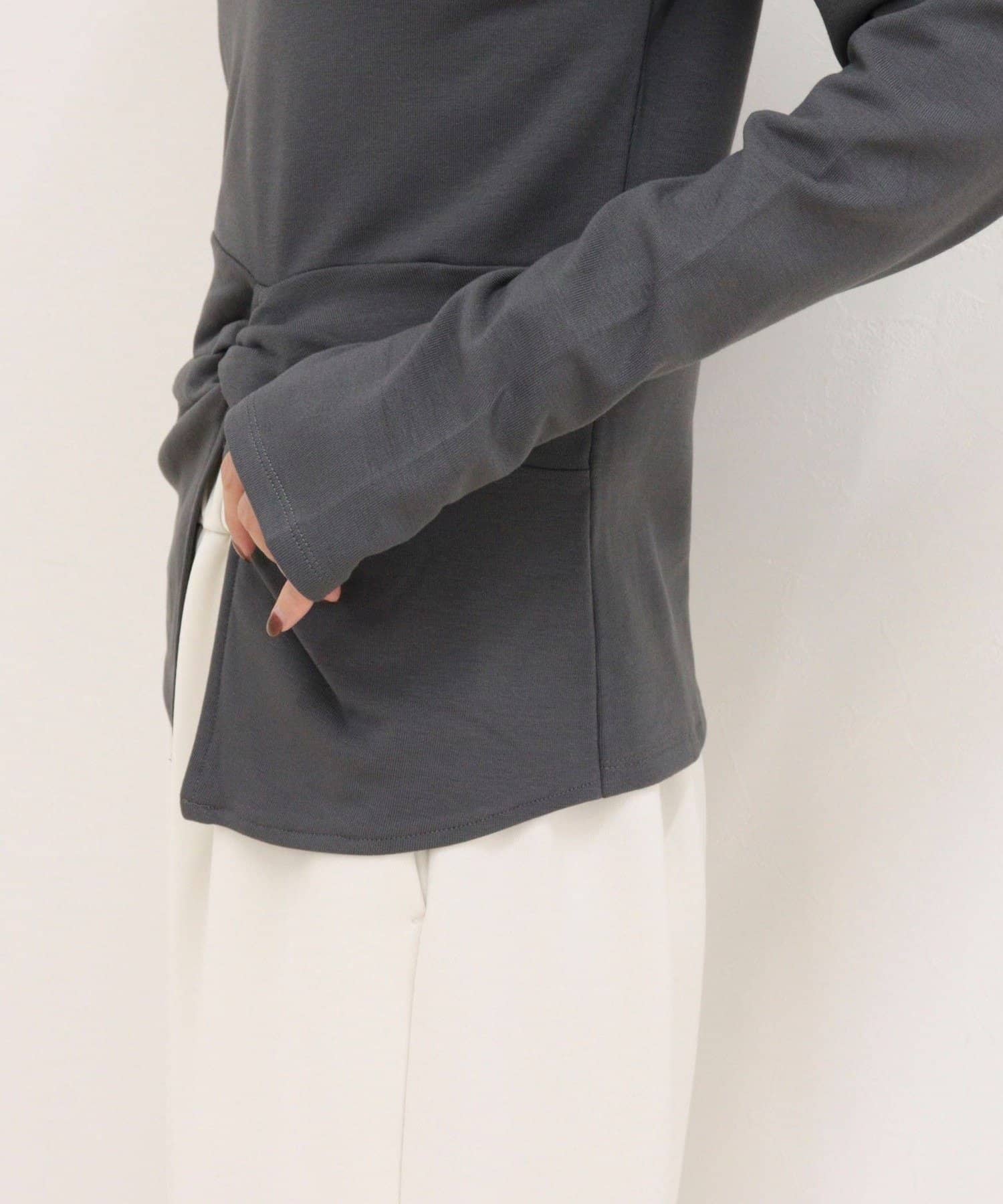 FREDY & GLOSTER(フレディ アンド グロスター) ツイストデザインballetロンTシャツ