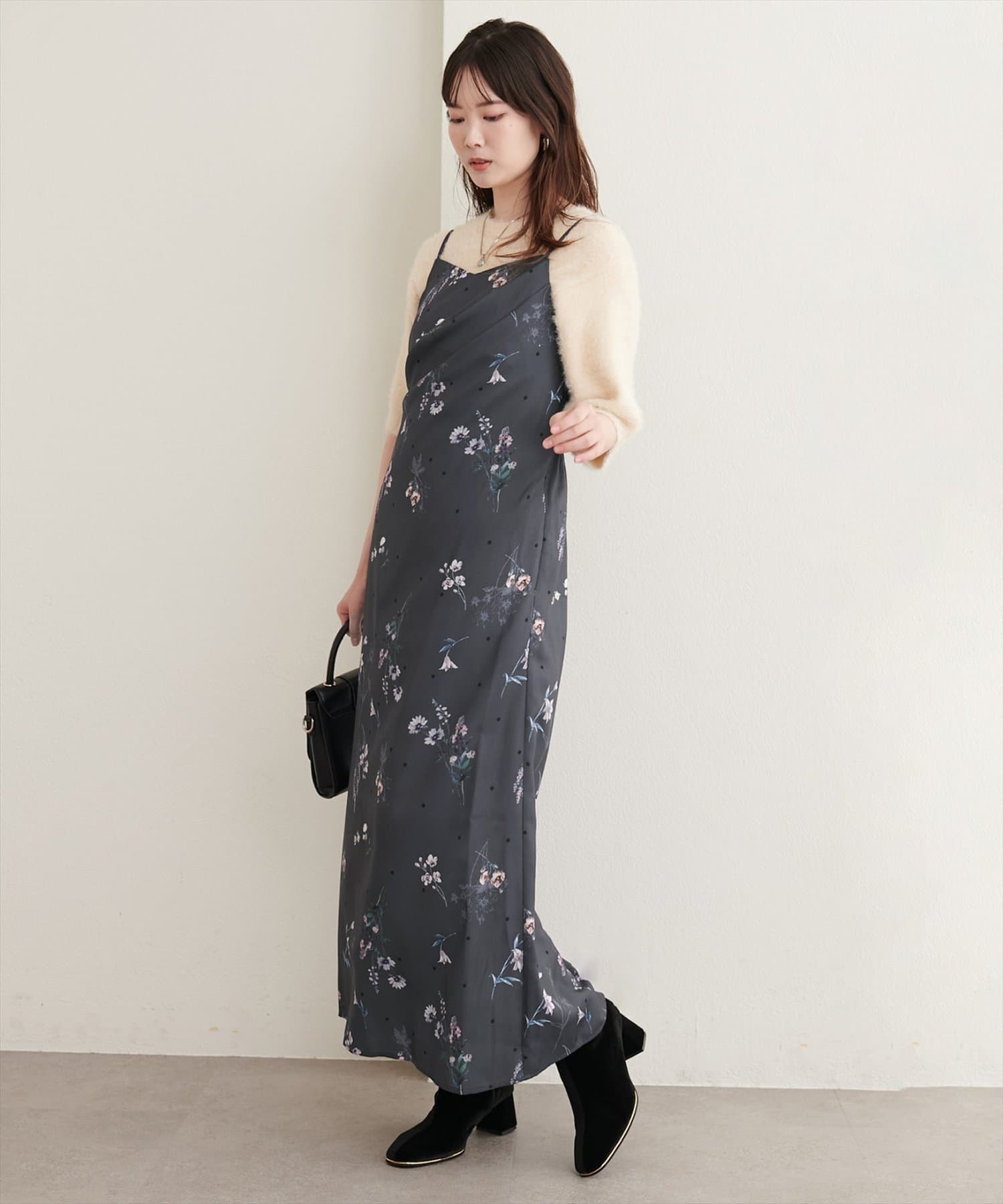 NICE CLAUP / OLIVE des OLIVE OUTLET(ナイスクラップ  / オリーブ デ オリーブ アウトレット) 【one after another】オリジナル花柄キャミワンピース