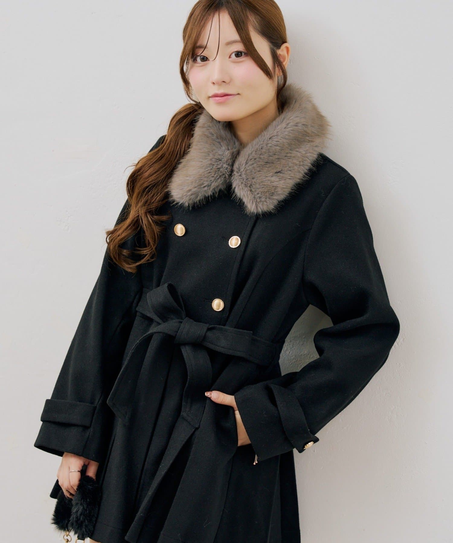 NICE CLAUP / OLIVE des OLIVE OUTLET(ナイスクラップ  / オリーブ デ オリーブ アウトレット) 【continuer】衿ファープリーツミドルコート