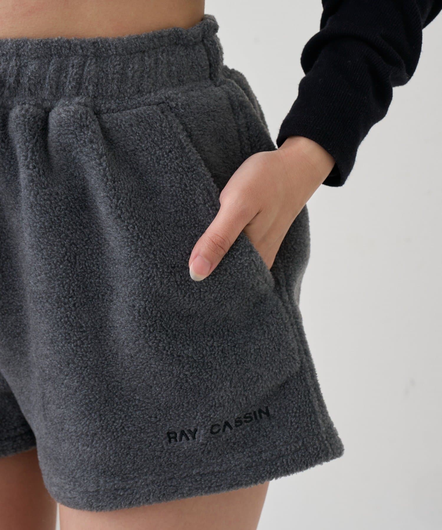 RAY CASSIN(レイカズン) フリースショートパンツ