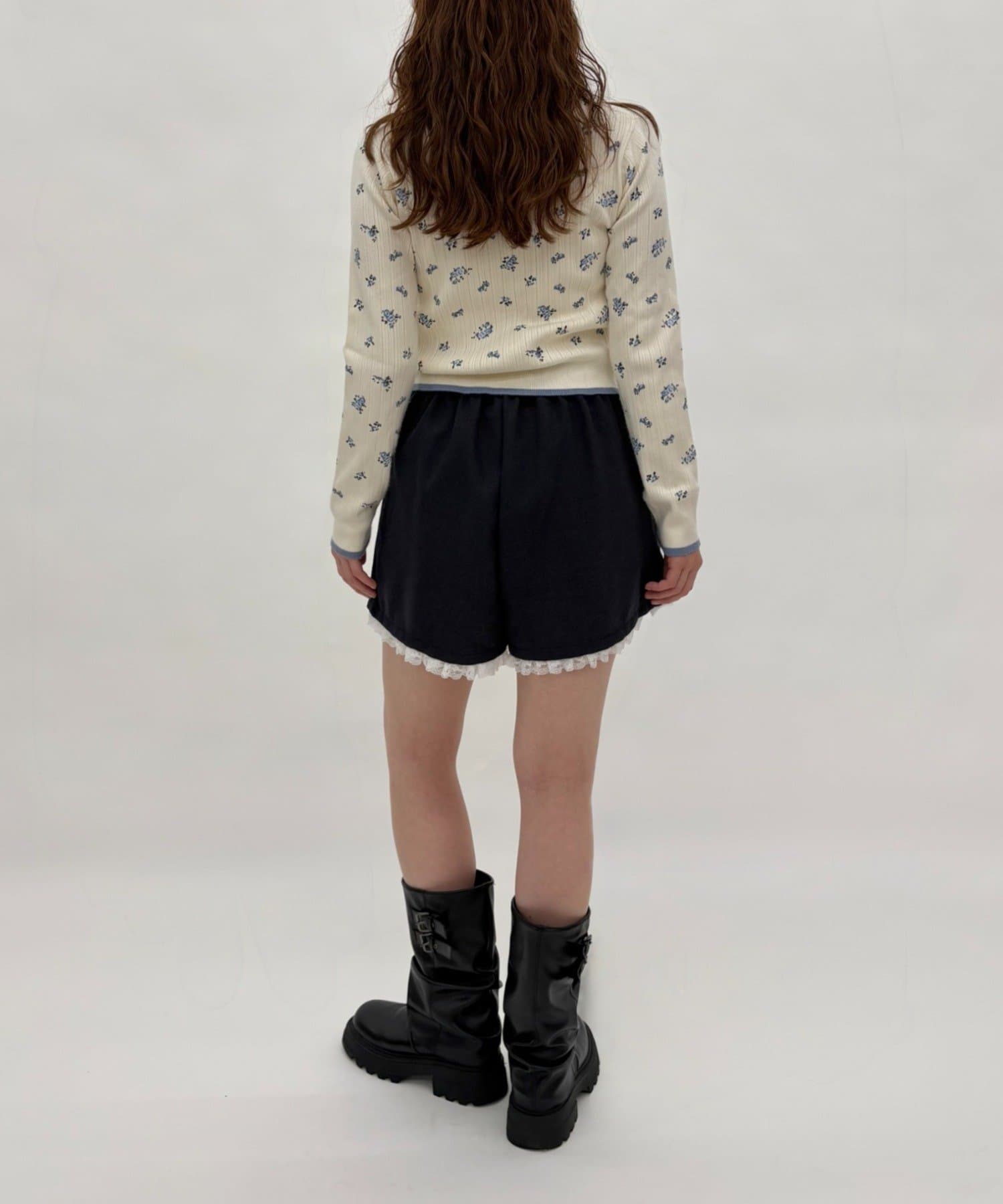 w closet(ダブルクローゼット) レース付ダブルボタンショートパンツ