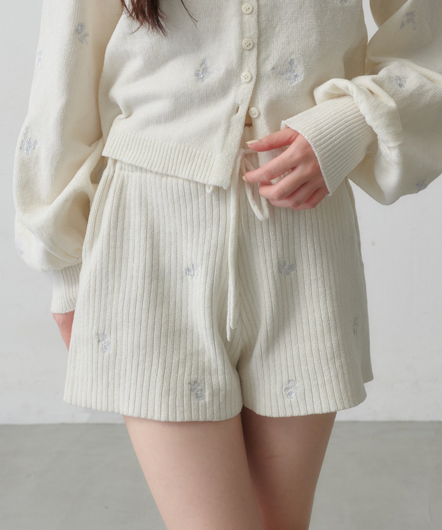 Kastane(カスタネ) 【11.6(金)18:00発売/WEB限定/SETUP】モール刺繍ショートパンツ