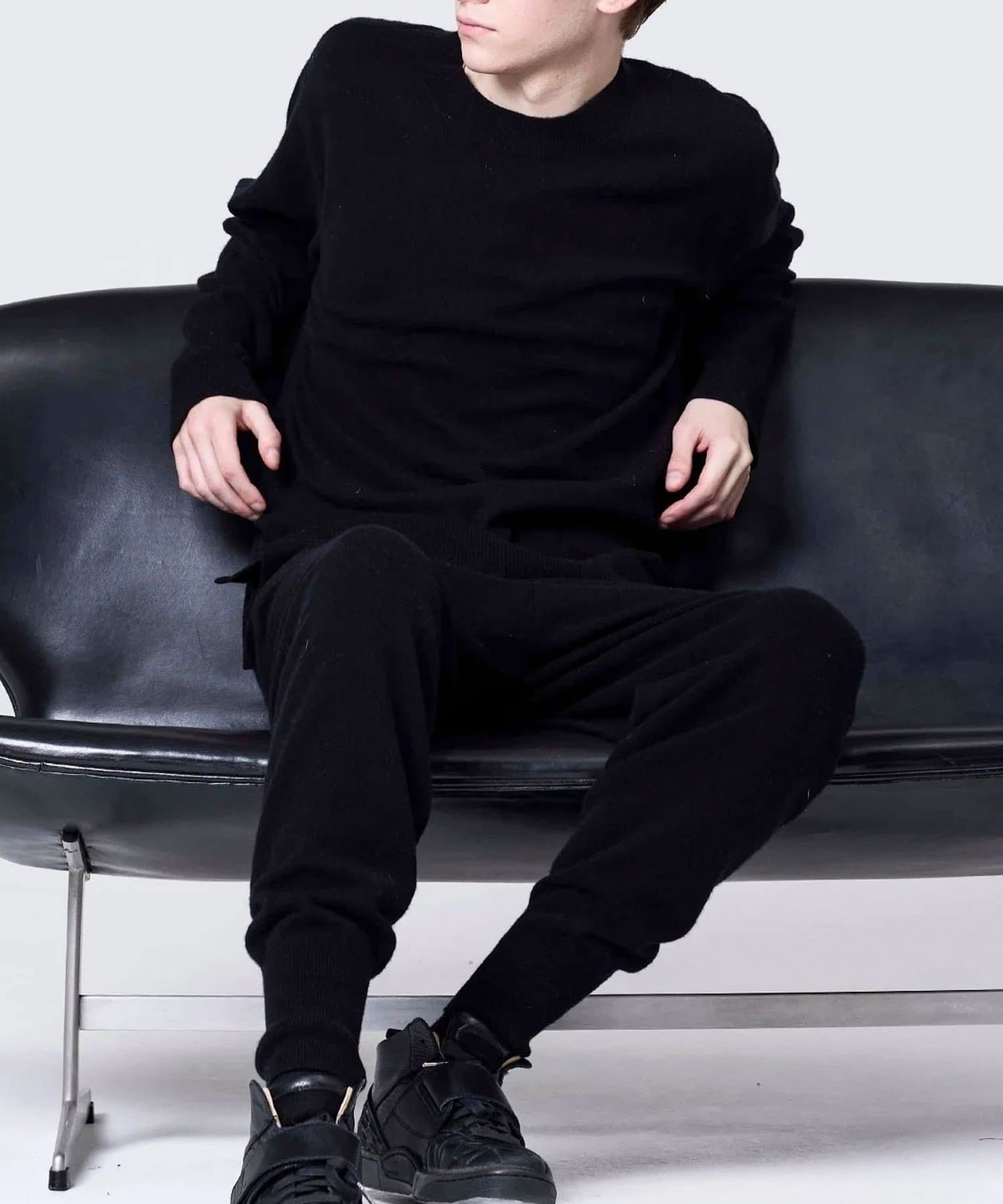 FREDY & GLOSTER(フレディ アンド グロスター) 【TAION】100% CASHMERE CREW-NECK SWEATER