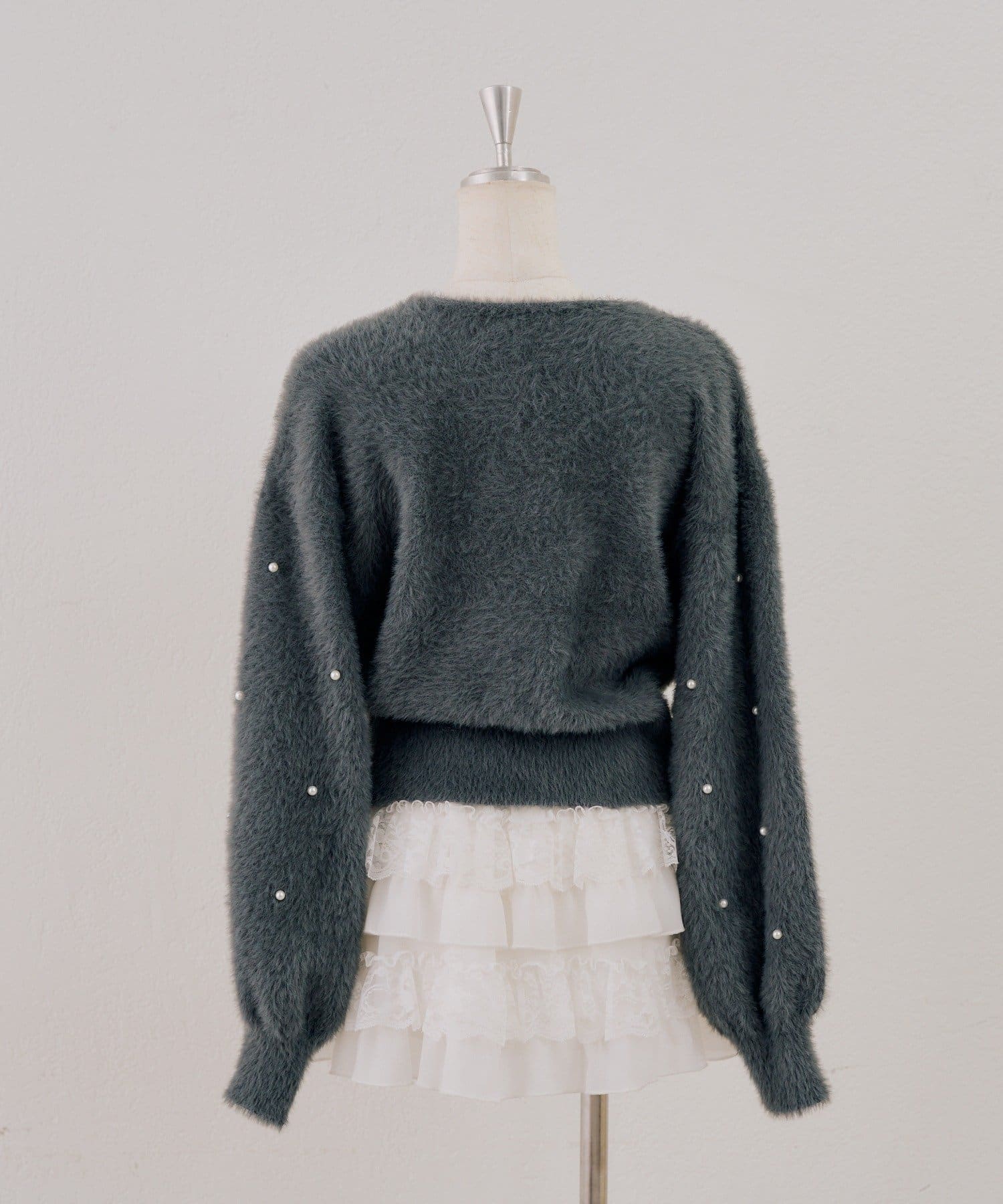 NICE CLAUP / OLIVE des OLIVE OUTLET(ナイスクラップ  / オリーブ デ オリーブ アウトレット) 【ANOTHER BRANCH】パール付フェザーカシュクールニット