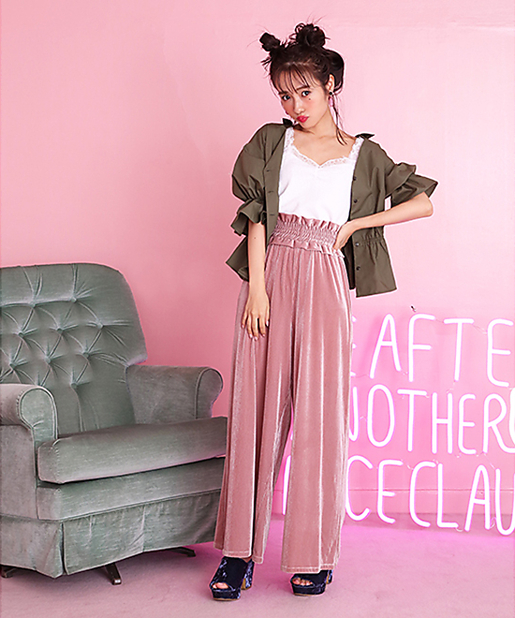 コーデュロイ風カットベロアパンツ One After Another Nice Claup ワンアフターアナザー ナイスクラップ レディース Pal Closet パルクローゼット パルグループ公式ファッション通販サイト